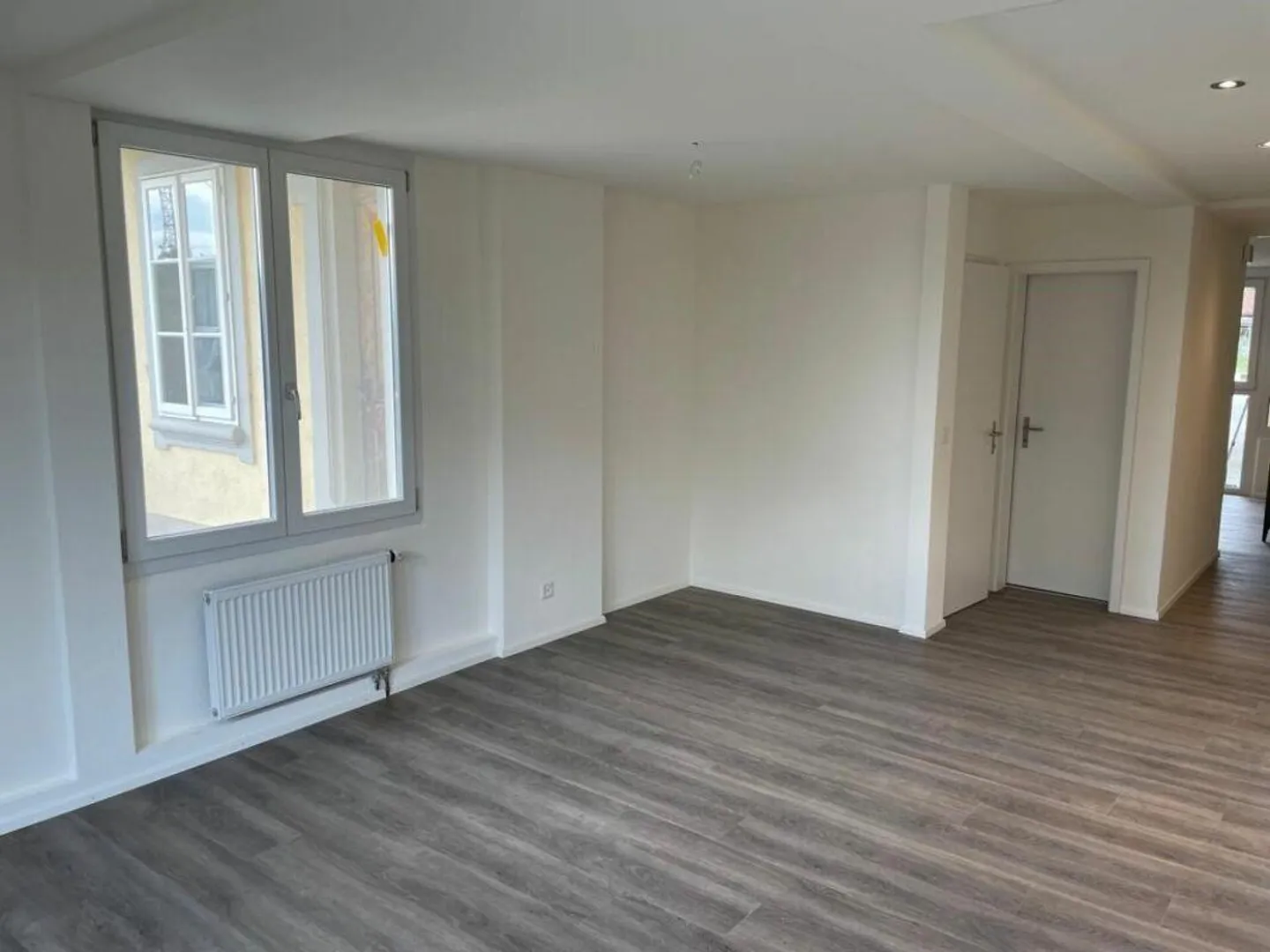 Appartement au rez-de-chaussée de 3,5 pièces - Photo 2 sur 15