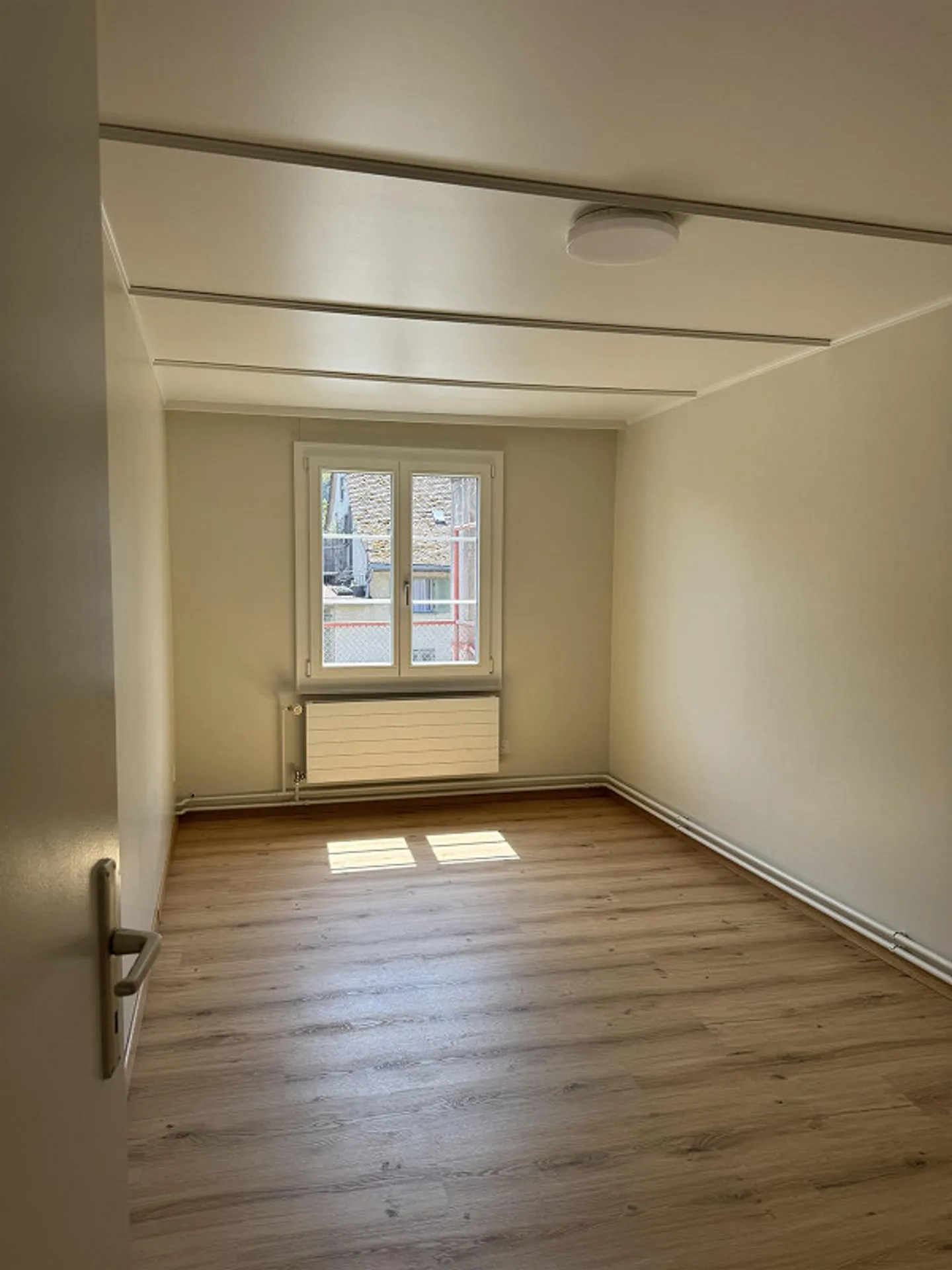 Appartement lumineux de 4,5 pièces avec terrasse - Photo 23 sur 31