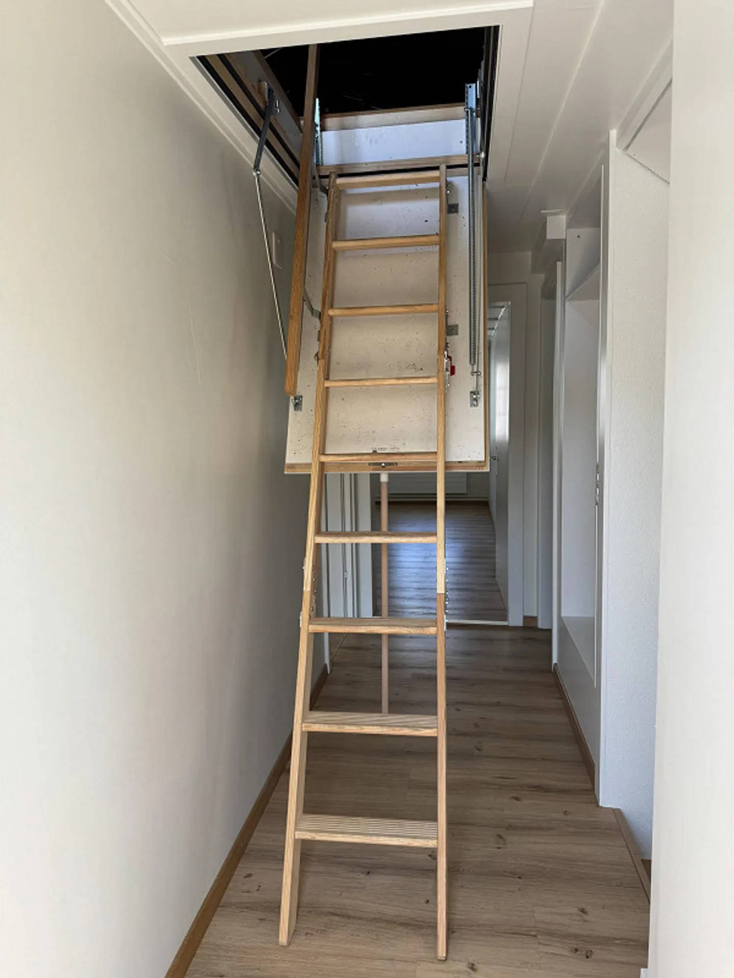 Appartement lumineux de 4,5 pièces avec terrasse - Photo 27 sur 31