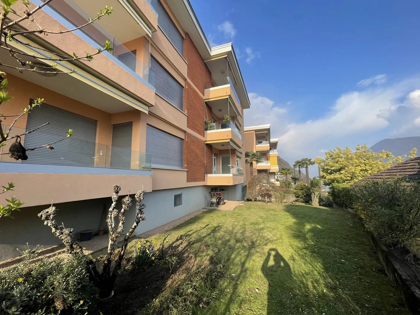 UNMISSABLE 3.5 APARTMENT WITH LAKE VIEW IN CASTAGNOLA - Photo 12 of 13
