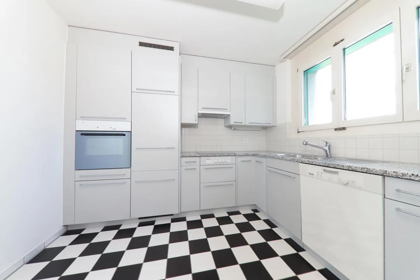 Appartamento accogliente di 4,5 stanze ad Allschwil - Foto 7 di 12