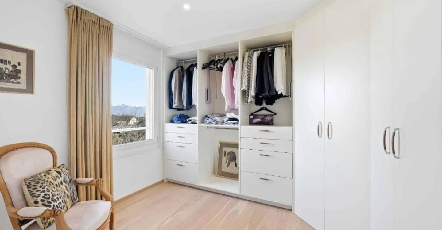 Large apartment in total calm, with a view! - Photo 9 of 12