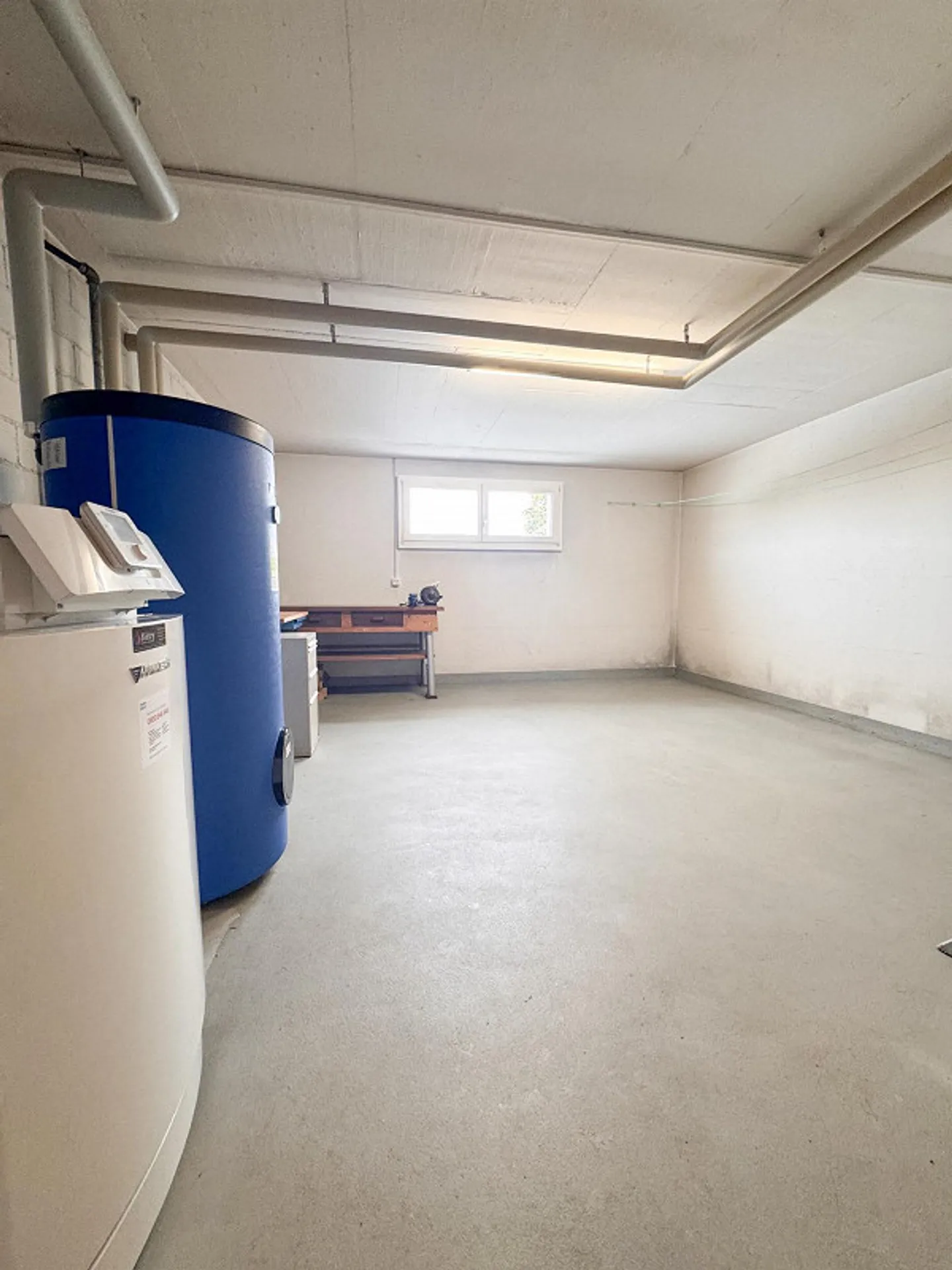 5 ½ - Room Single Family House with Double Garage and Surroundings - Photo 12 of 15