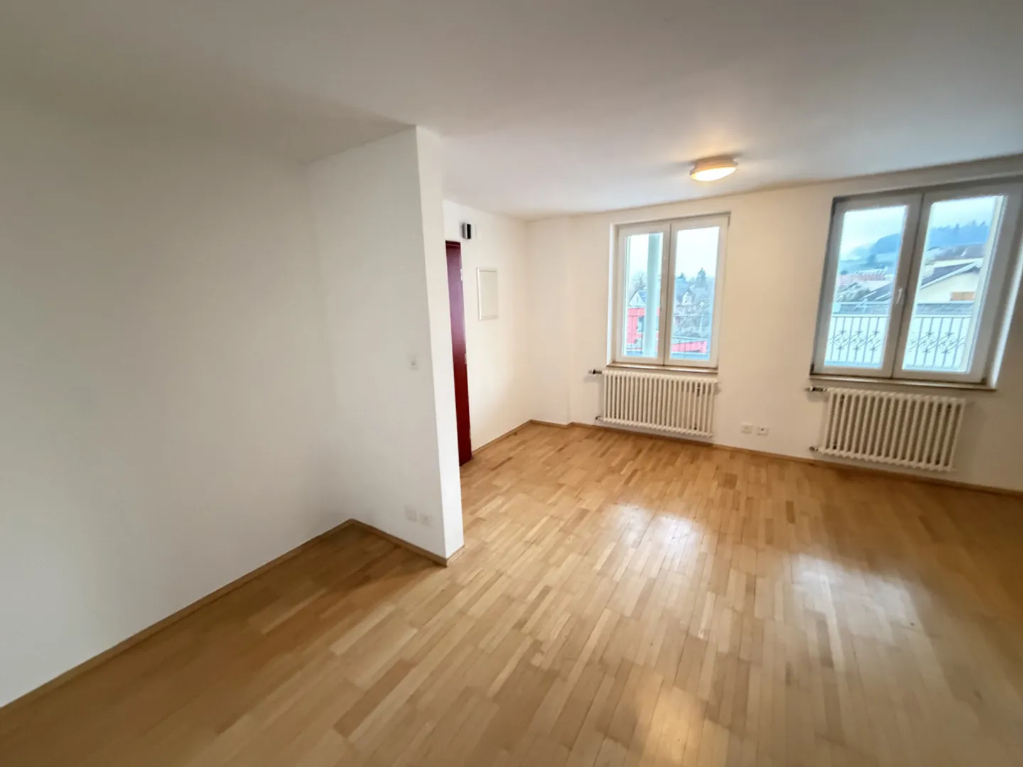 In der Nähe des Bahnhofs und der Annehmlichkeiten - Foto 3 von 4