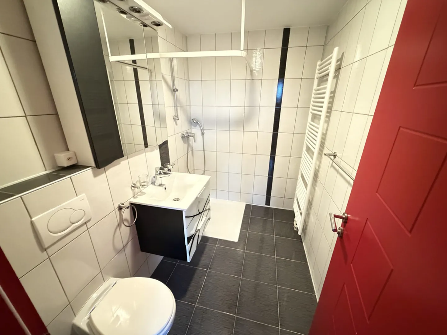 In der Nähe des Bahnhofs und der Annehmlichkeiten - Foto 4 von 4