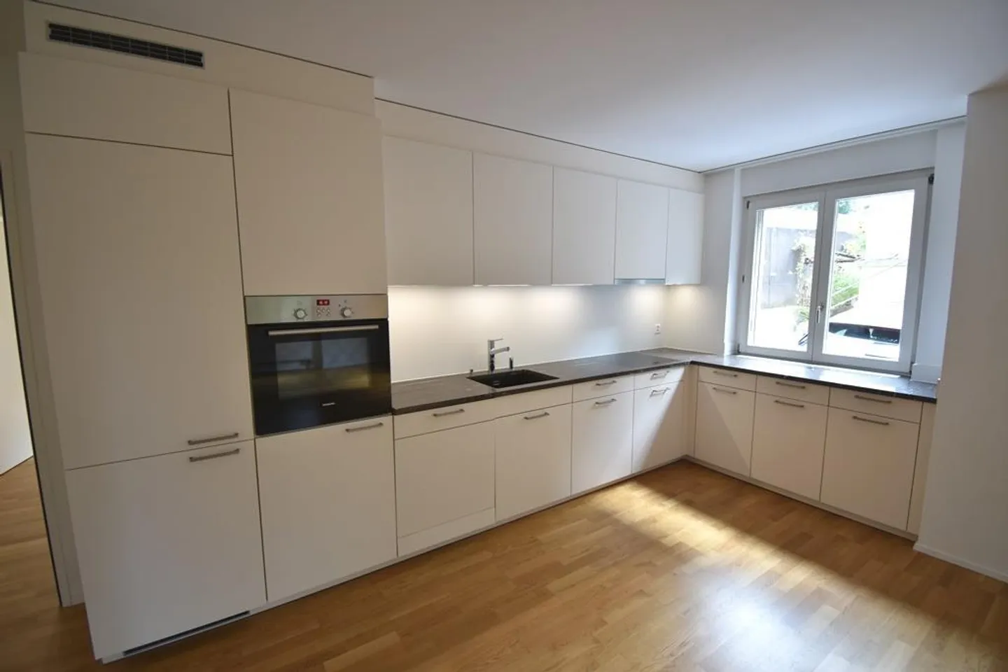 Cerchi un appartamento centrale? Ce l'abbiamo! - Foto 2 di 6