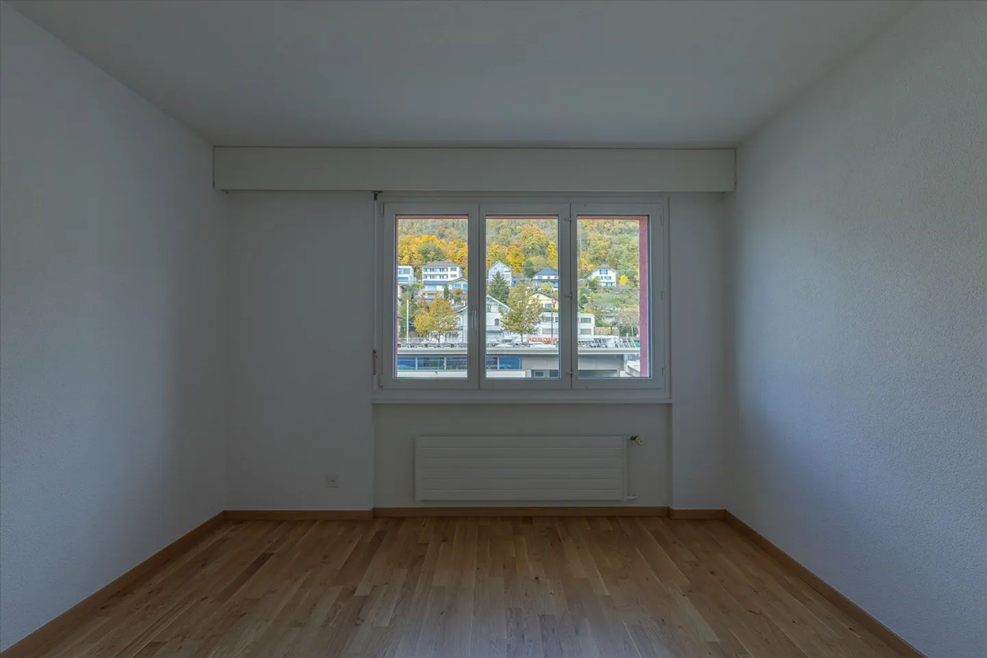 Apartment with lake view - Photo 7 of 8