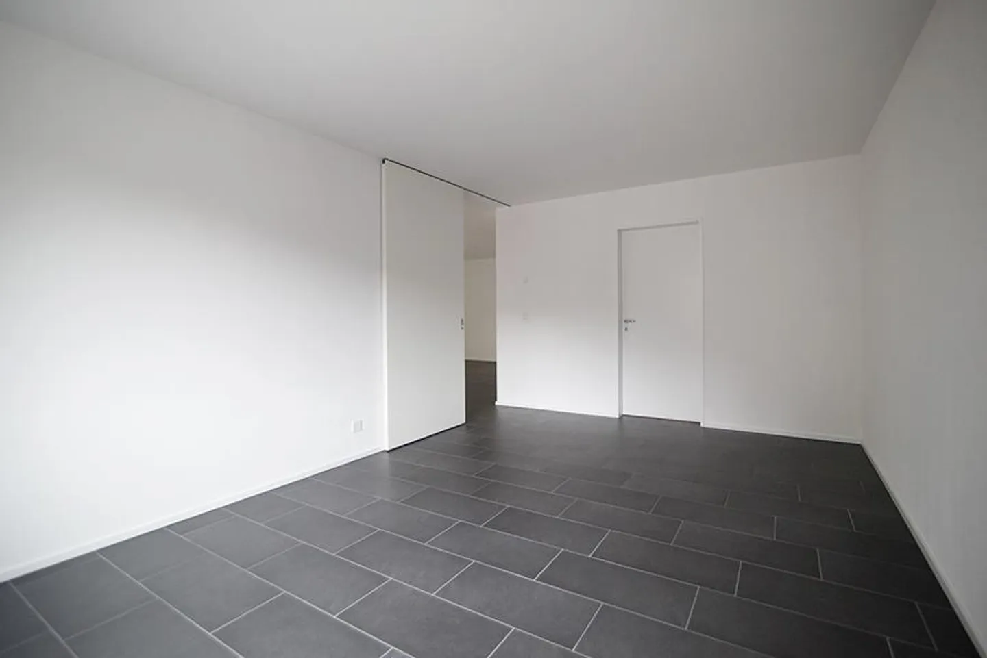 Modernes Einzelapartment in der Natur - Foto 6 von 8