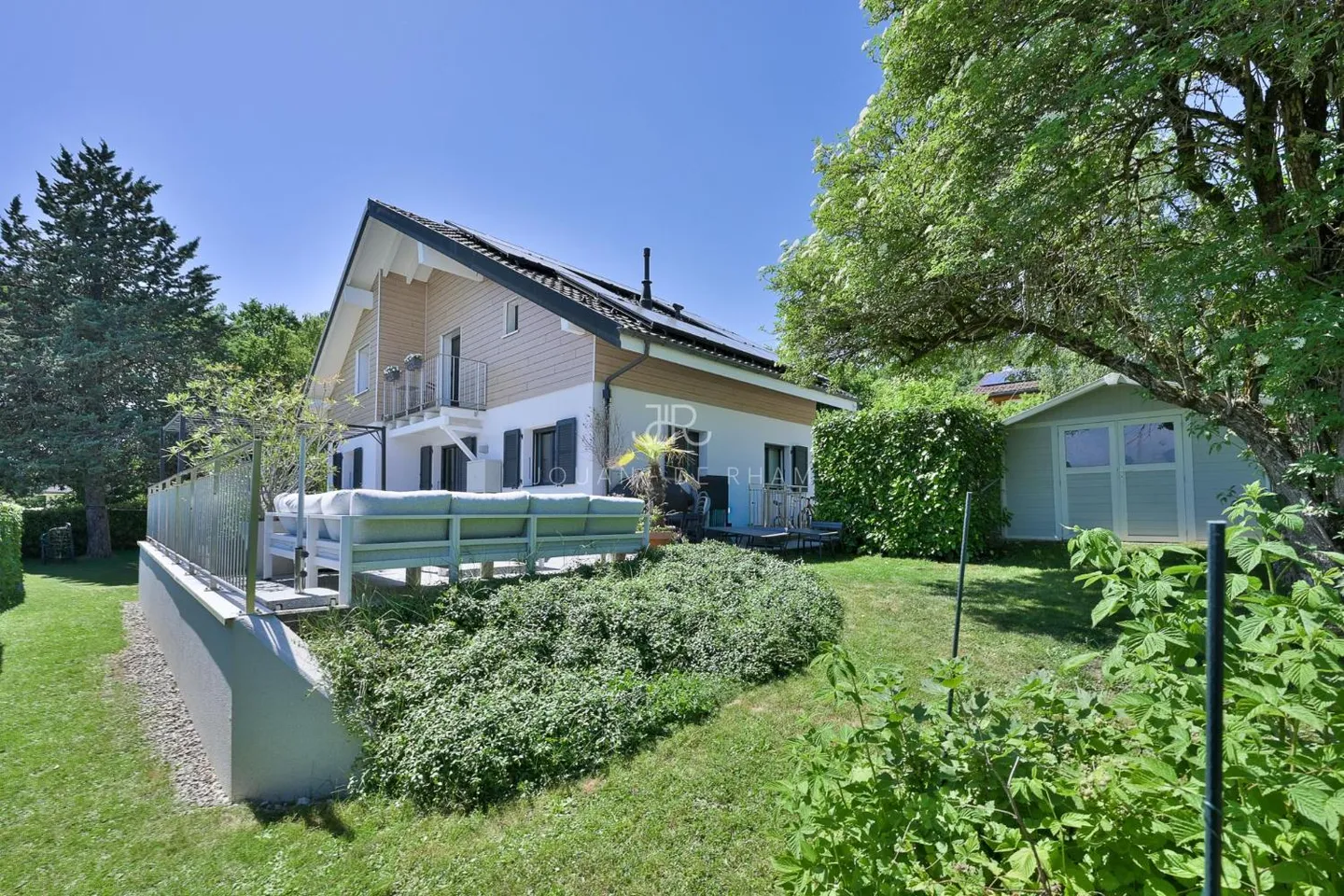 Au cœur de Sus-Châtel (Genolier) - Villa individuelle rénovée, efficacité énergétique A, vue sur le lac et les Alpes - Photo 5 sur 13