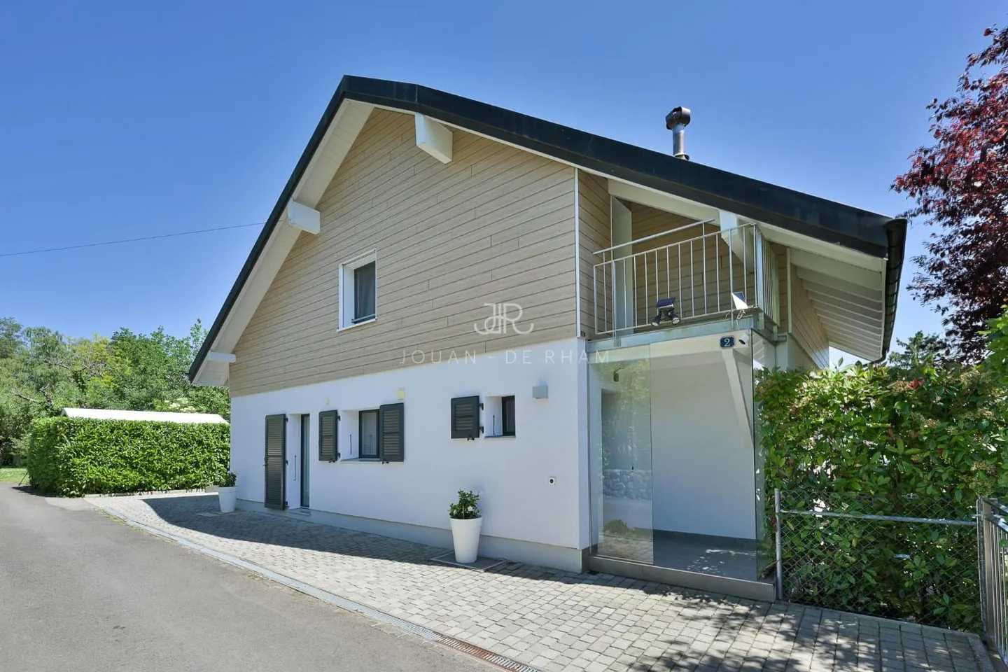 Au cœur de Sus-Châtel (Genolier) - Villa individuelle rénovée, efficacité énergétique A, vue sur le lac et les Alpes - Photo 13 sur 13