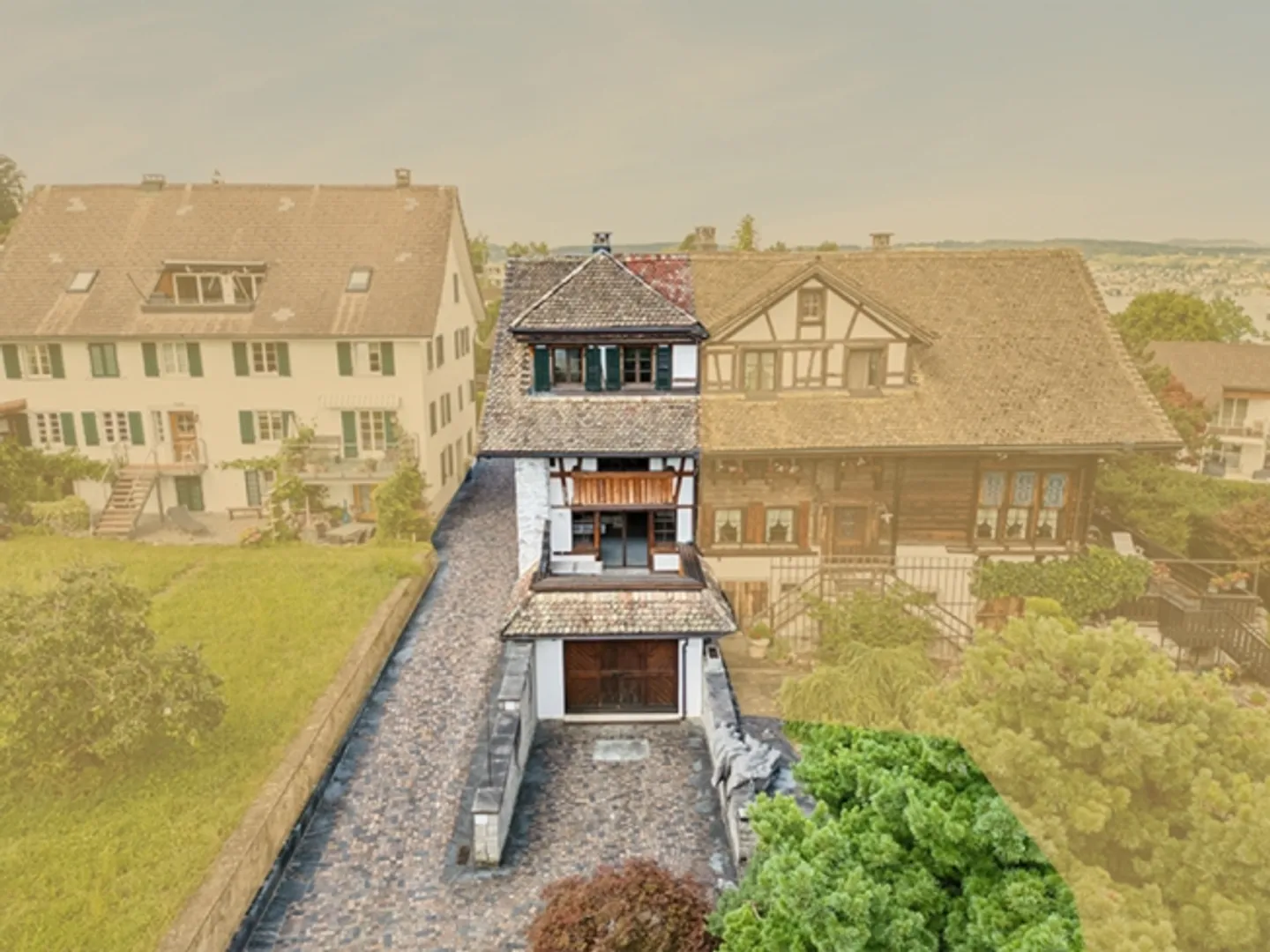 Vivre avec histoire et caractère / Maison jumelée de 5,5 pièces - Photo 1 sur 11