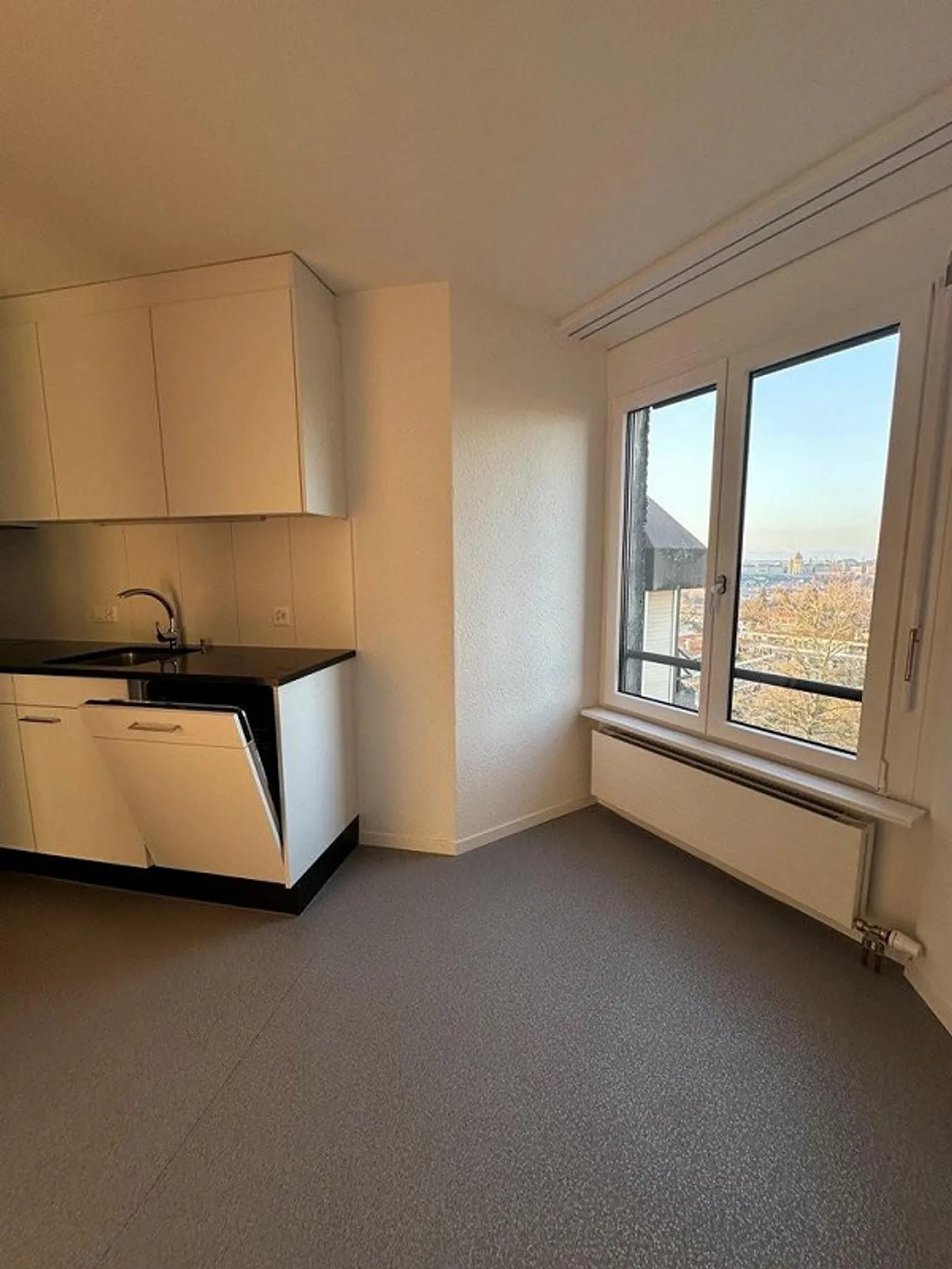 Sonnige Wohnung mit traumhafter Aussicht - Foto 5 von 8