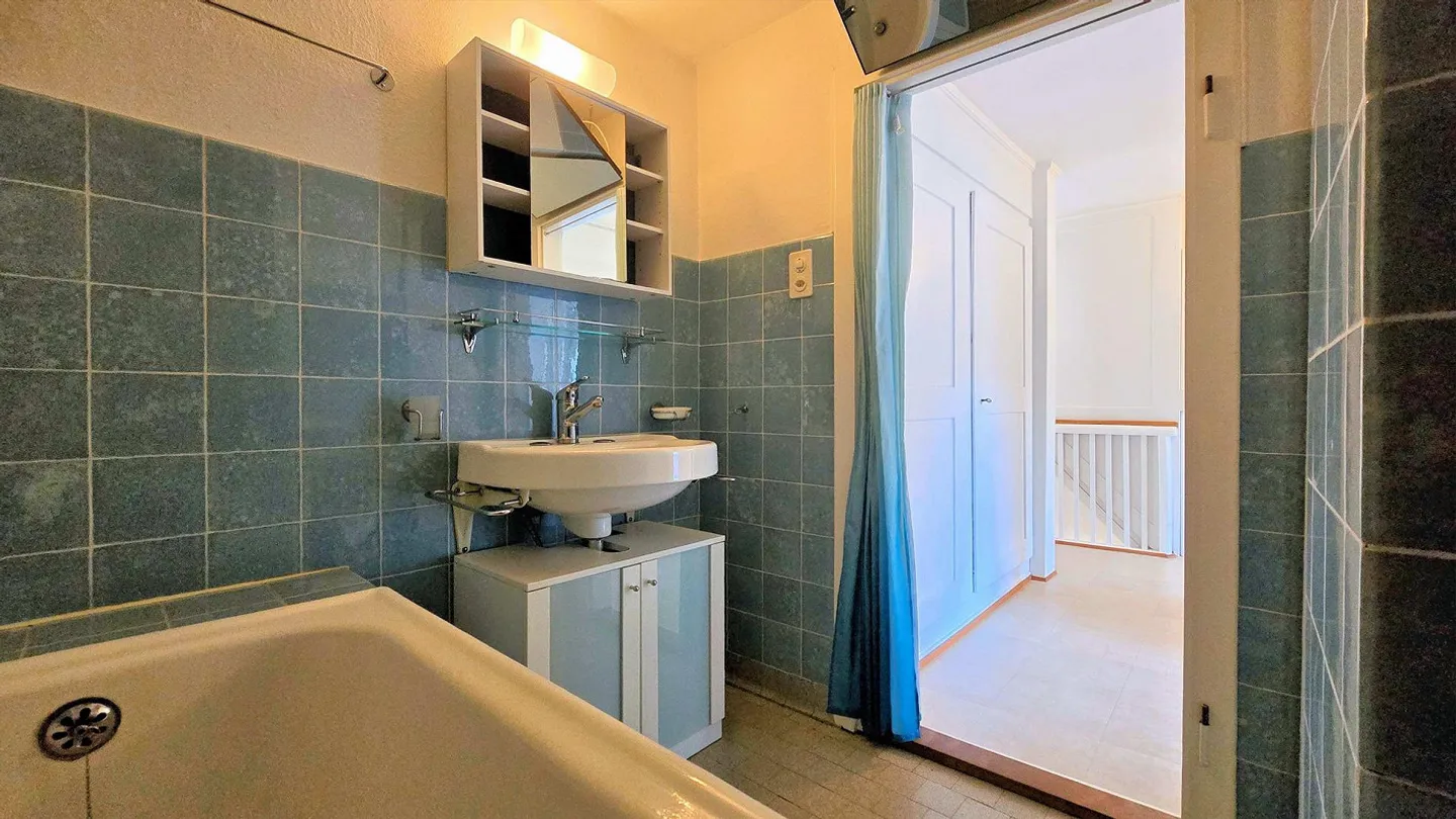 A small gem with a large garden in the village center - Photo 13 of 15