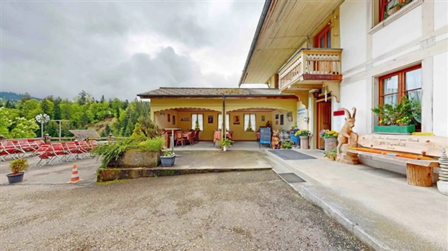 Cozy Inn with Great Potential in Beautiful, Nature-Inspired Location in the Back Heimisbach Valley - Photo 6 of 11