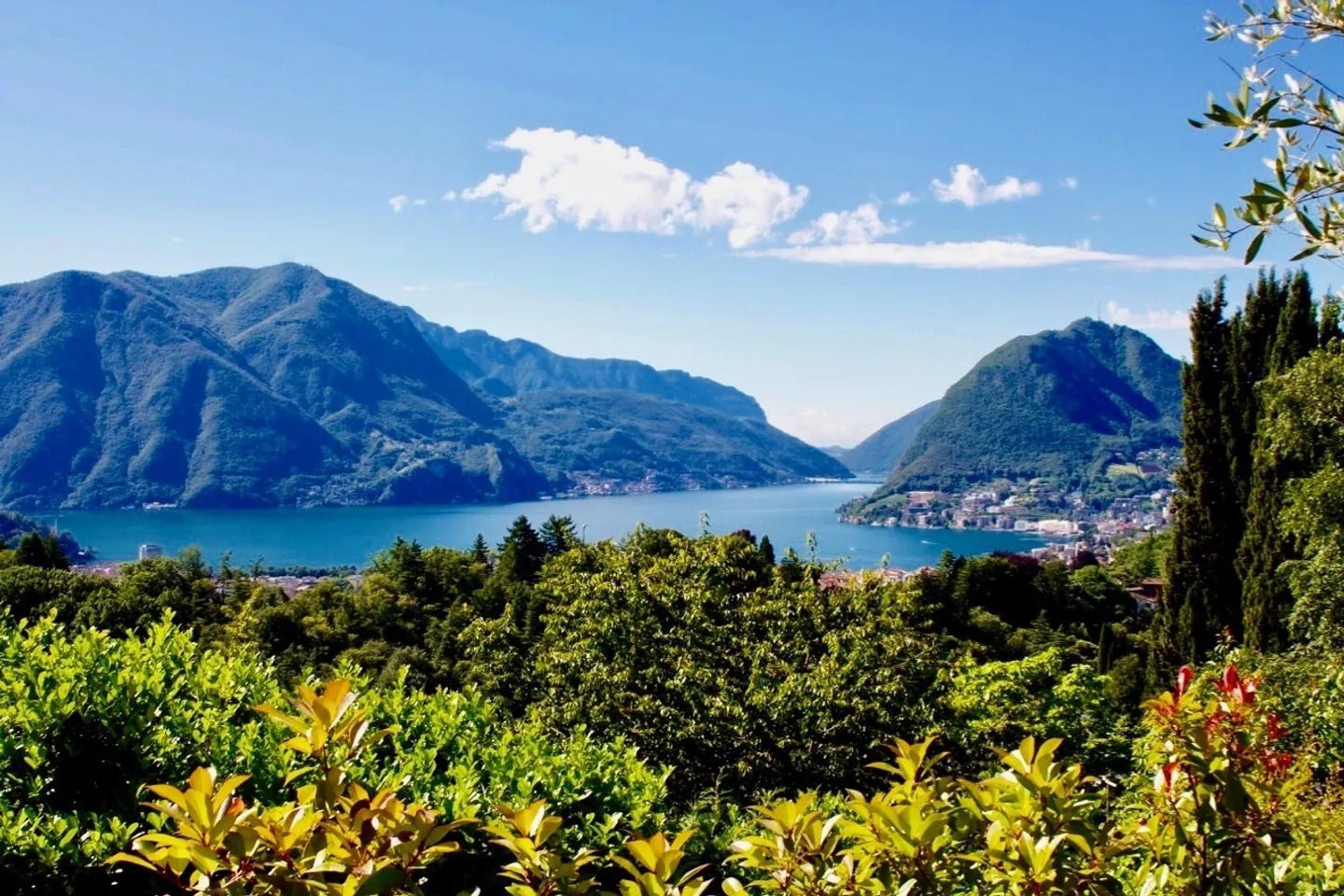 Appartamento di Lusso a Porza con Piscina e Vista sul Lago di Lugano - Foto 1 di 14