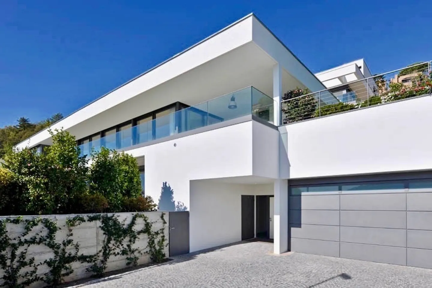 Appartamento di Lusso a Porza con Piscina e Vista sul Lago di Lugano - Foto 14 di 14