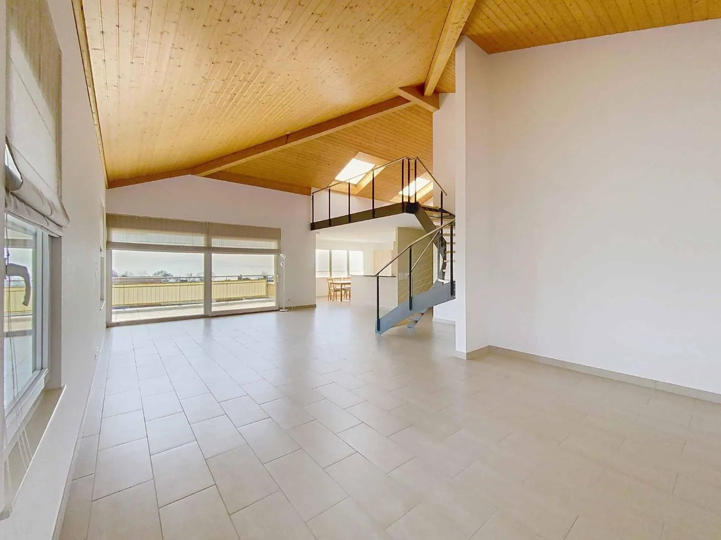 Appartement Magnifique Exclusif avec Vue - Photo 2 sur 5