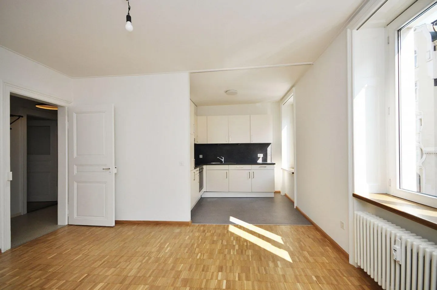 Appartement 3 pièces confortable avec charme à Bâle - Photo 2 sur 7