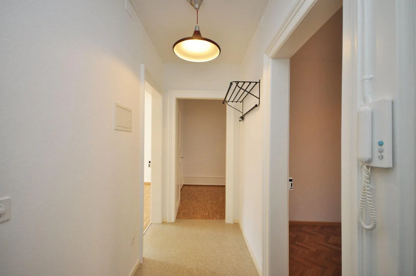 Appartement 3 pièces confortable avec charme à Bâle - Photo 5 sur 7