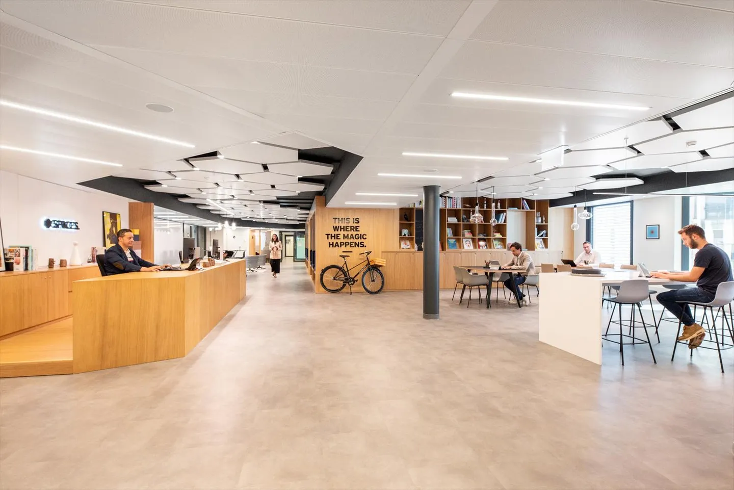 Un ufficio dal design straordinario per 2 persone presso Spaces Main Station - Foto 9 di 11