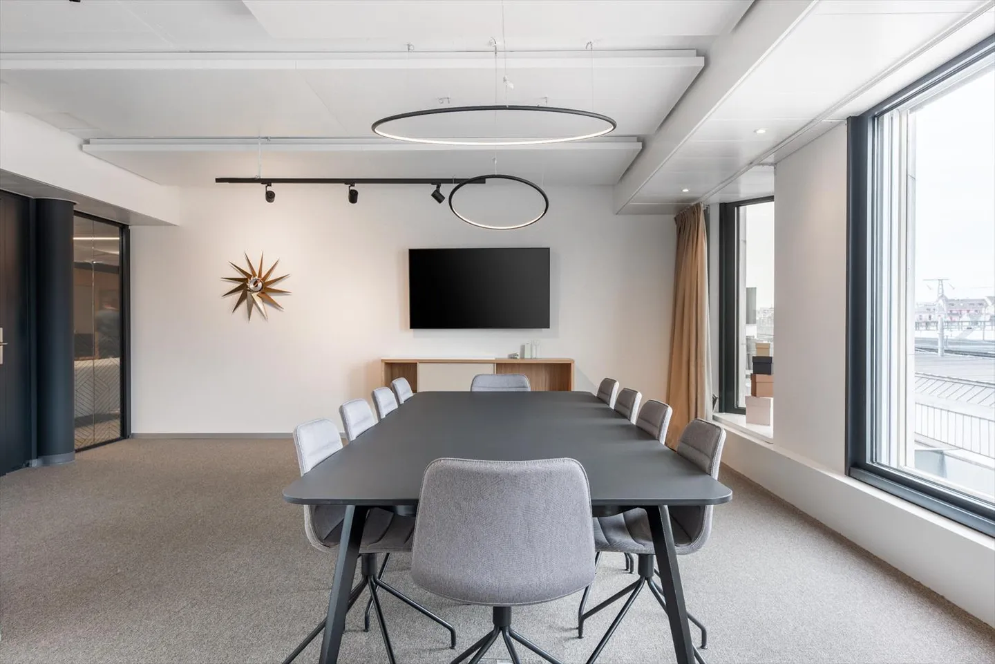 Un ufficio dal design straordinario per 2 persone presso Spaces Main Station - Foto 10 di 11