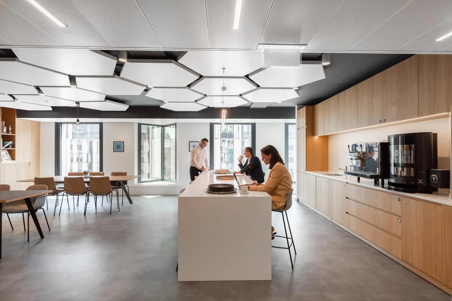Un ufficio dal design straordinario per 2 persone presso Spaces Main Station - Foto 11 di 11
