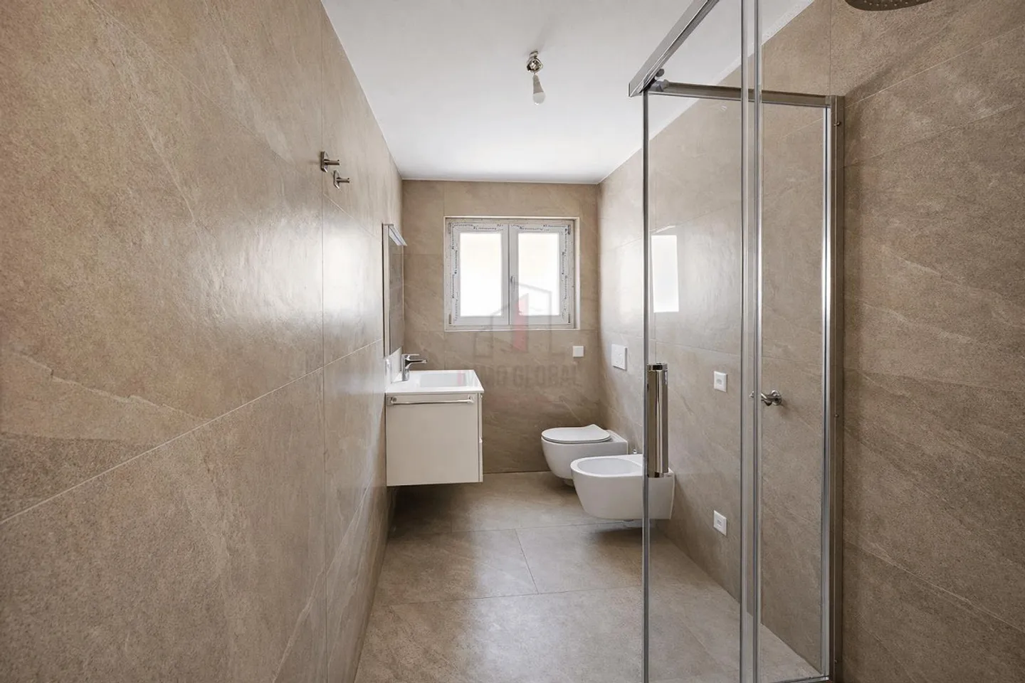 LIVING AND INVESTING: TWO-FAMILY HOUSE WITH TWO INDEPENDENT UNITS - Photo 6 of 13