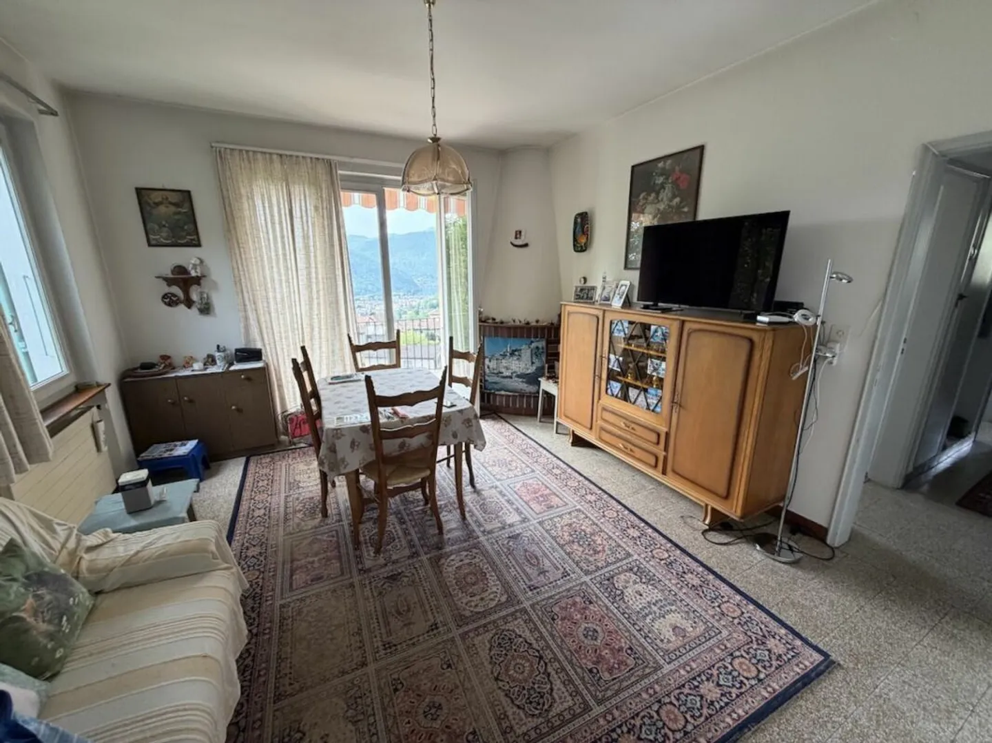 Charming Duplex with Lake View - Photo 9 of 17