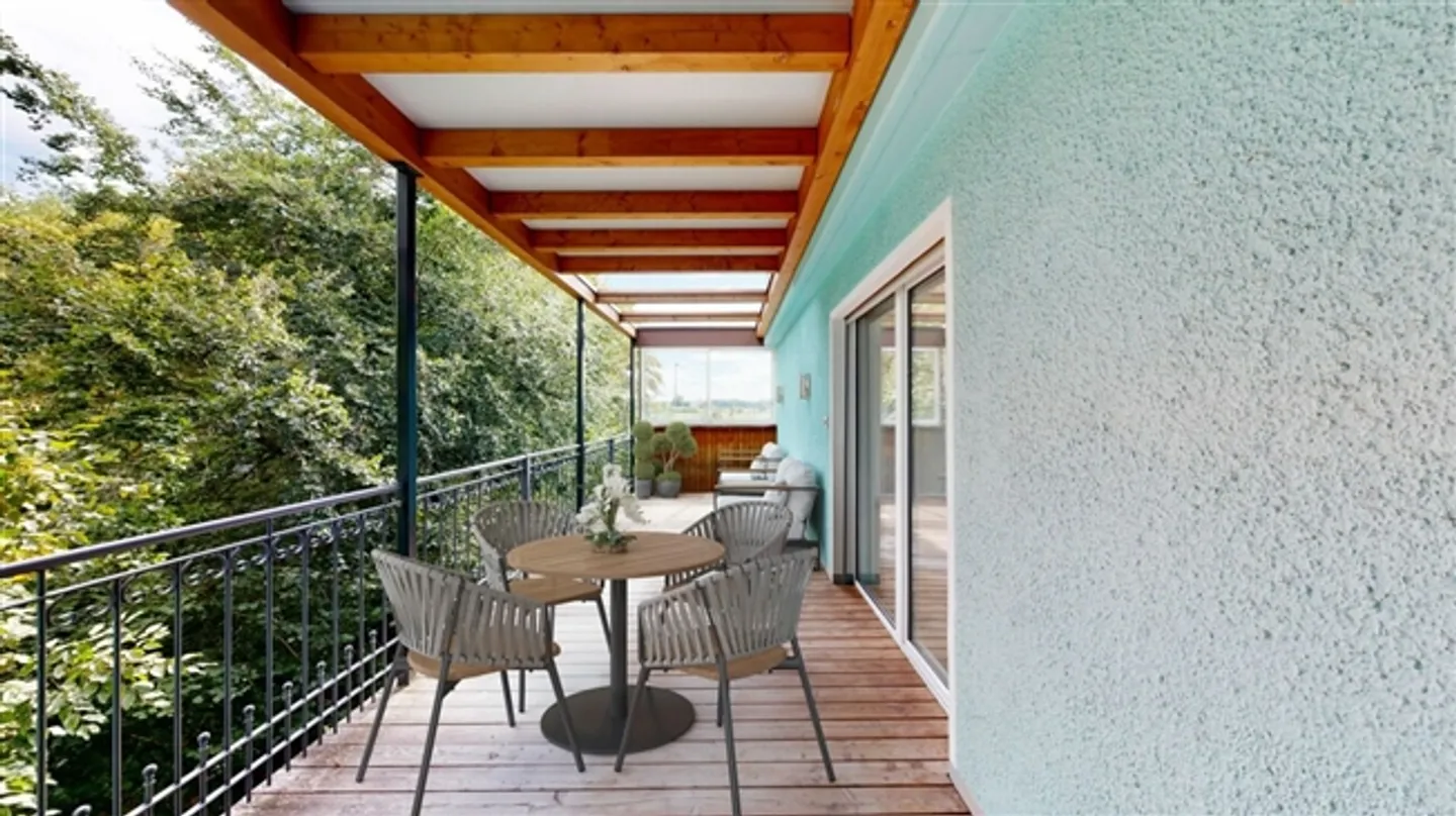 Renovated 5.5 Room Single-Family House with Private Forest! A True Gem for Connoisseurs and Nature Lovers - Photo 10 of 13