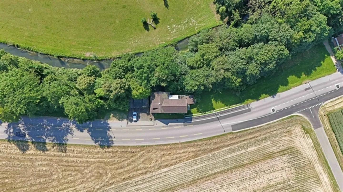 Renovated 5.5 Room Single-Family House with Private Forest! A True Gem for Connoisseurs and Nature Lovers - Photo 13 of 13