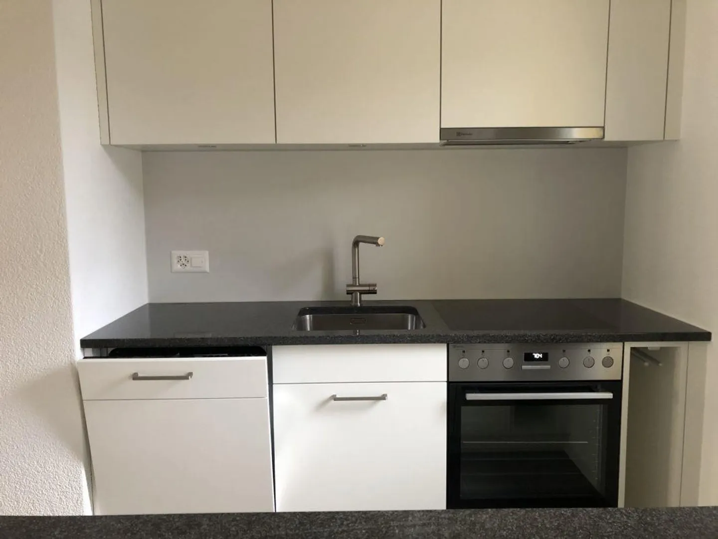 Renovated Apartment in Zollikofen - Photo 5 of 8