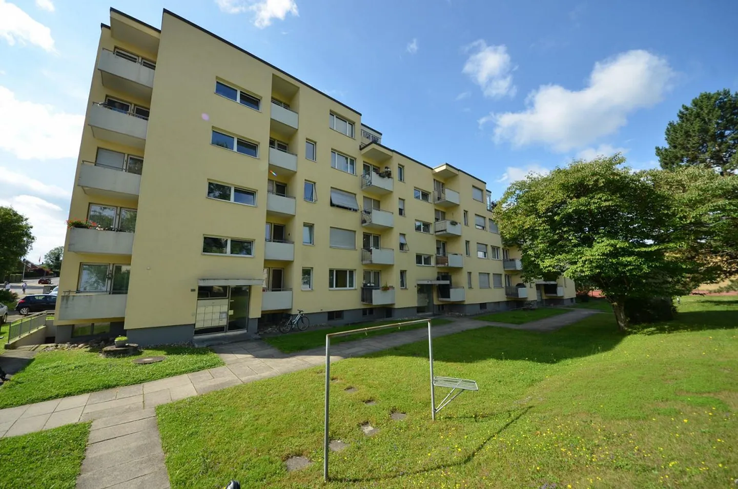 Beautiful 3.5-room apartment on the 3rd floor - Photo 1 of 8