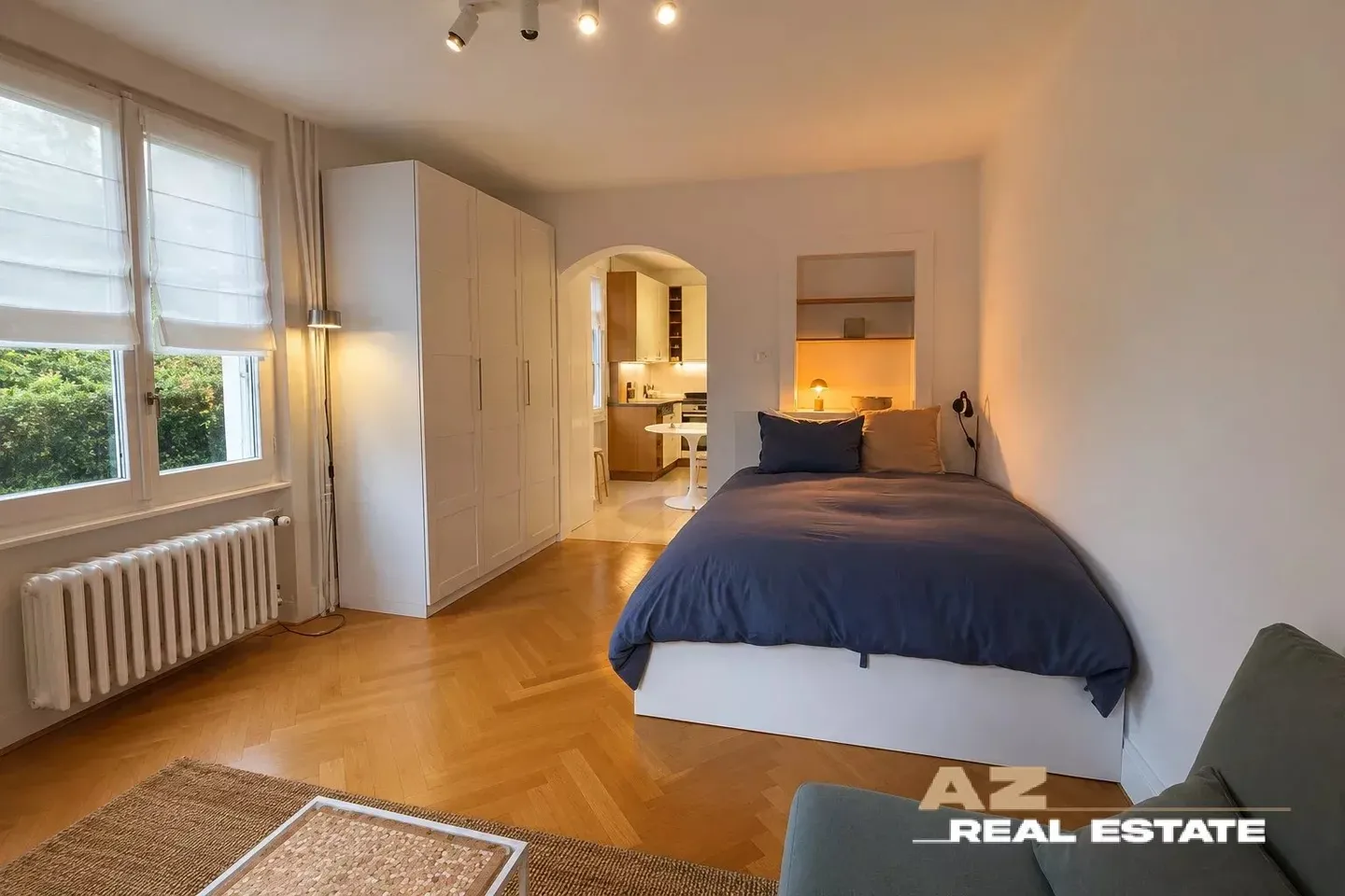 Charming Studio with Lake View - Photo 3 of 13