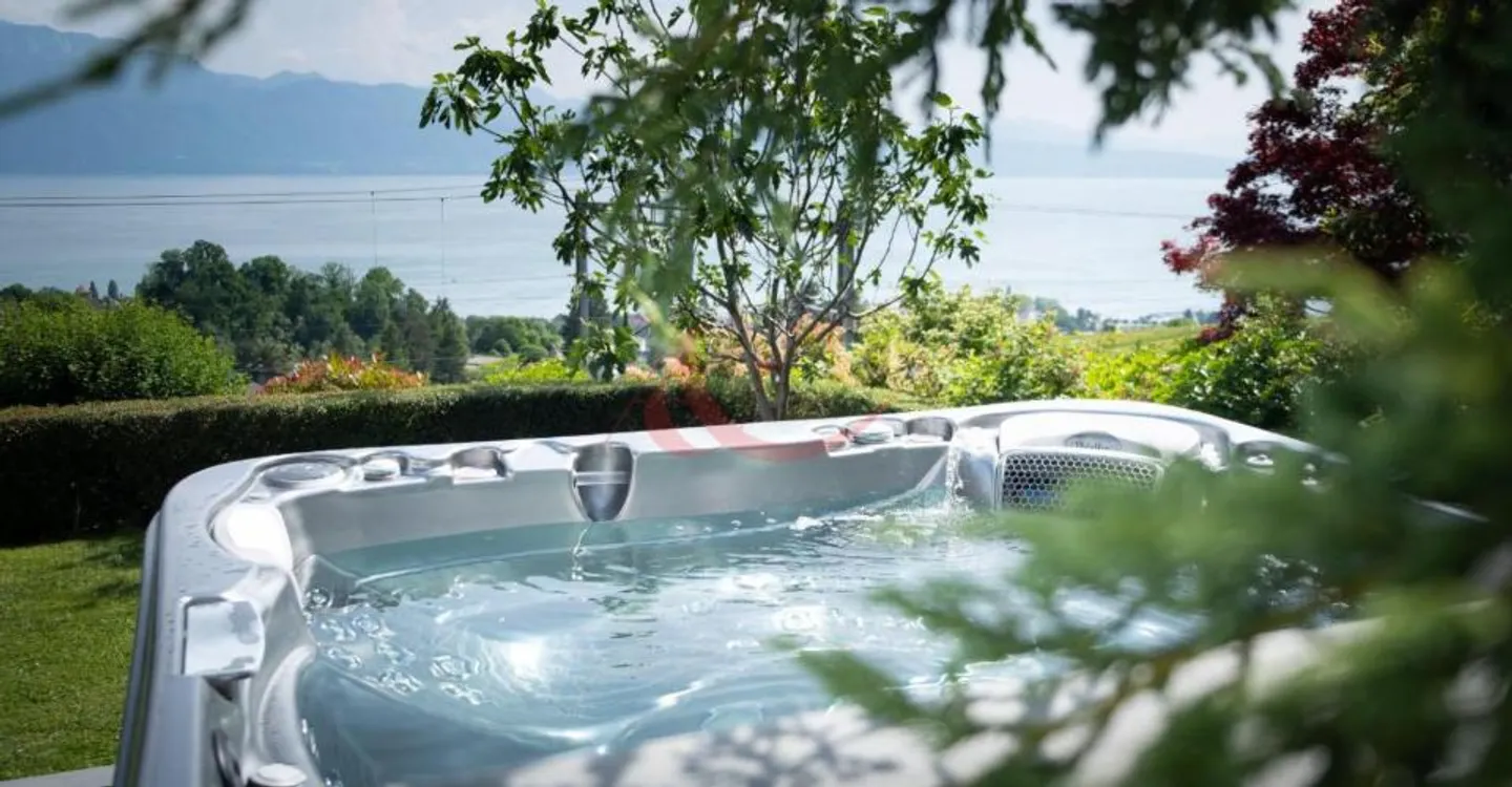 Villa moderna con vista lago - Foto 11 di 13
