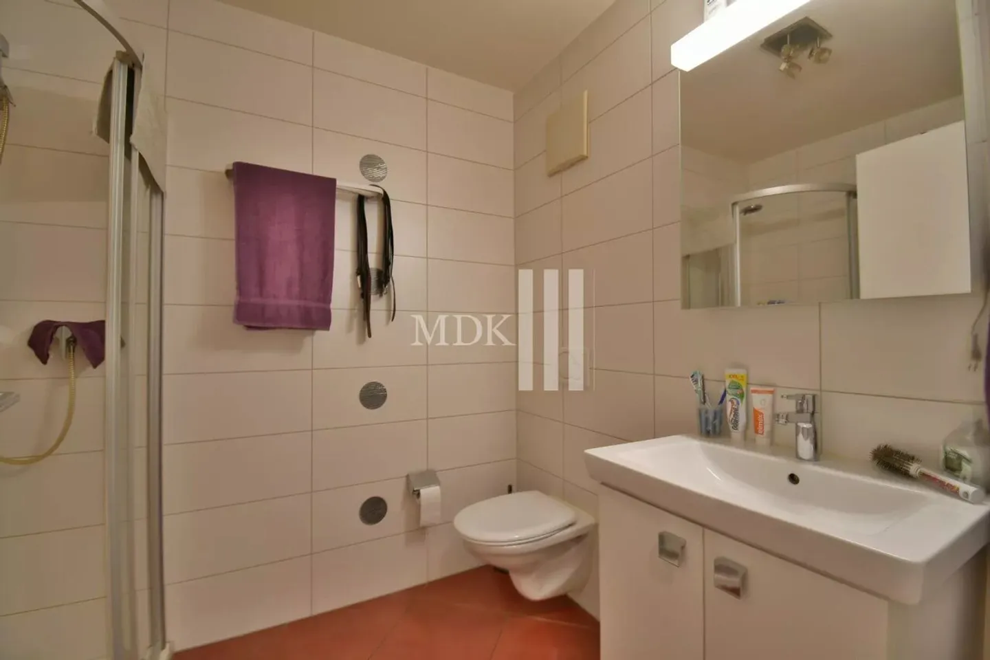 Charming Ground Floor Apartment - Photo 11 of 12