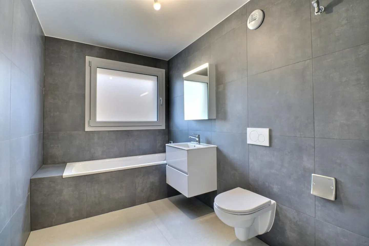 Appartement magnifique avec jardin - Photo 4 sur 13