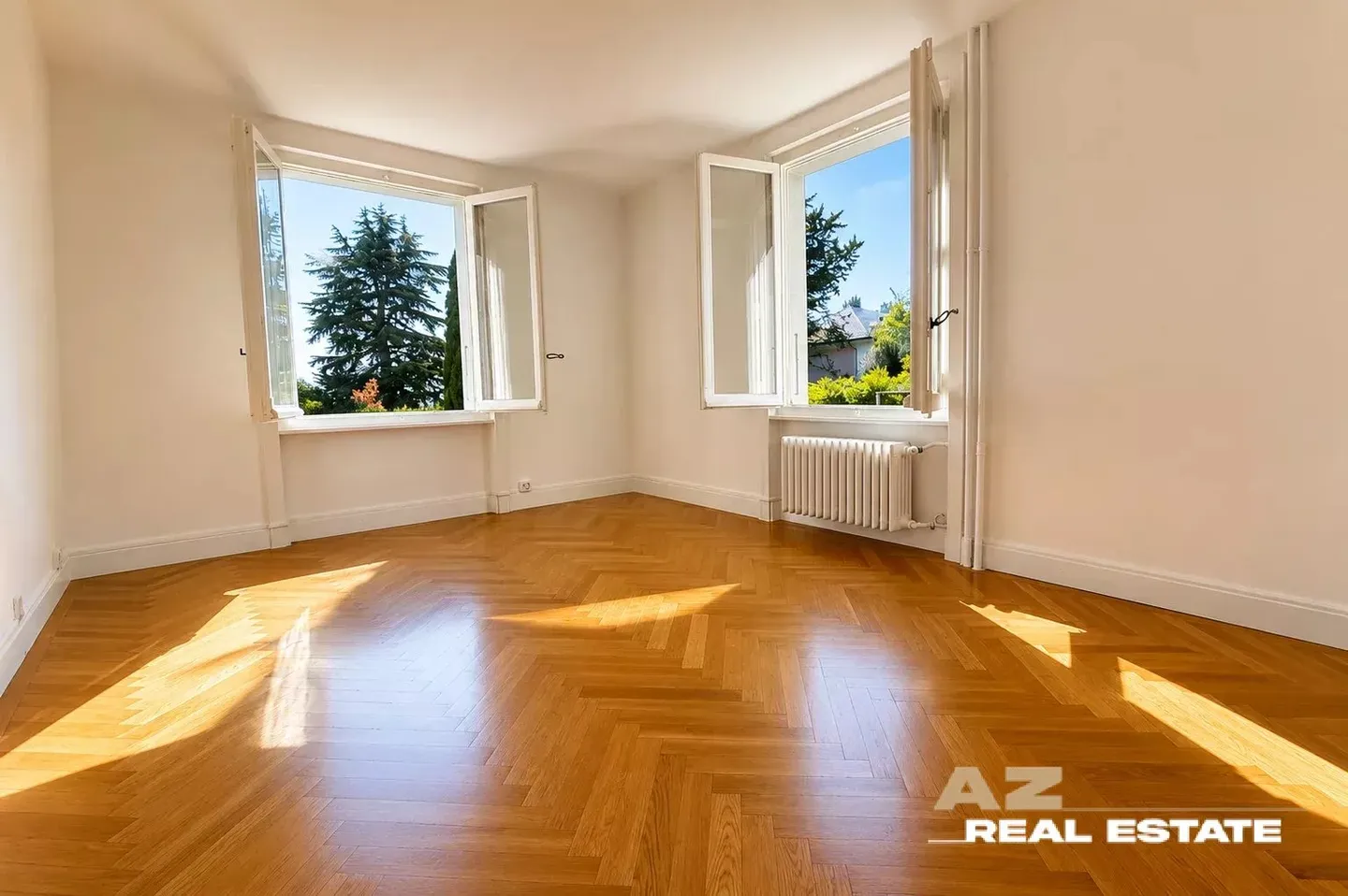 Charming Studio with Lake View - Photo 11 of 13