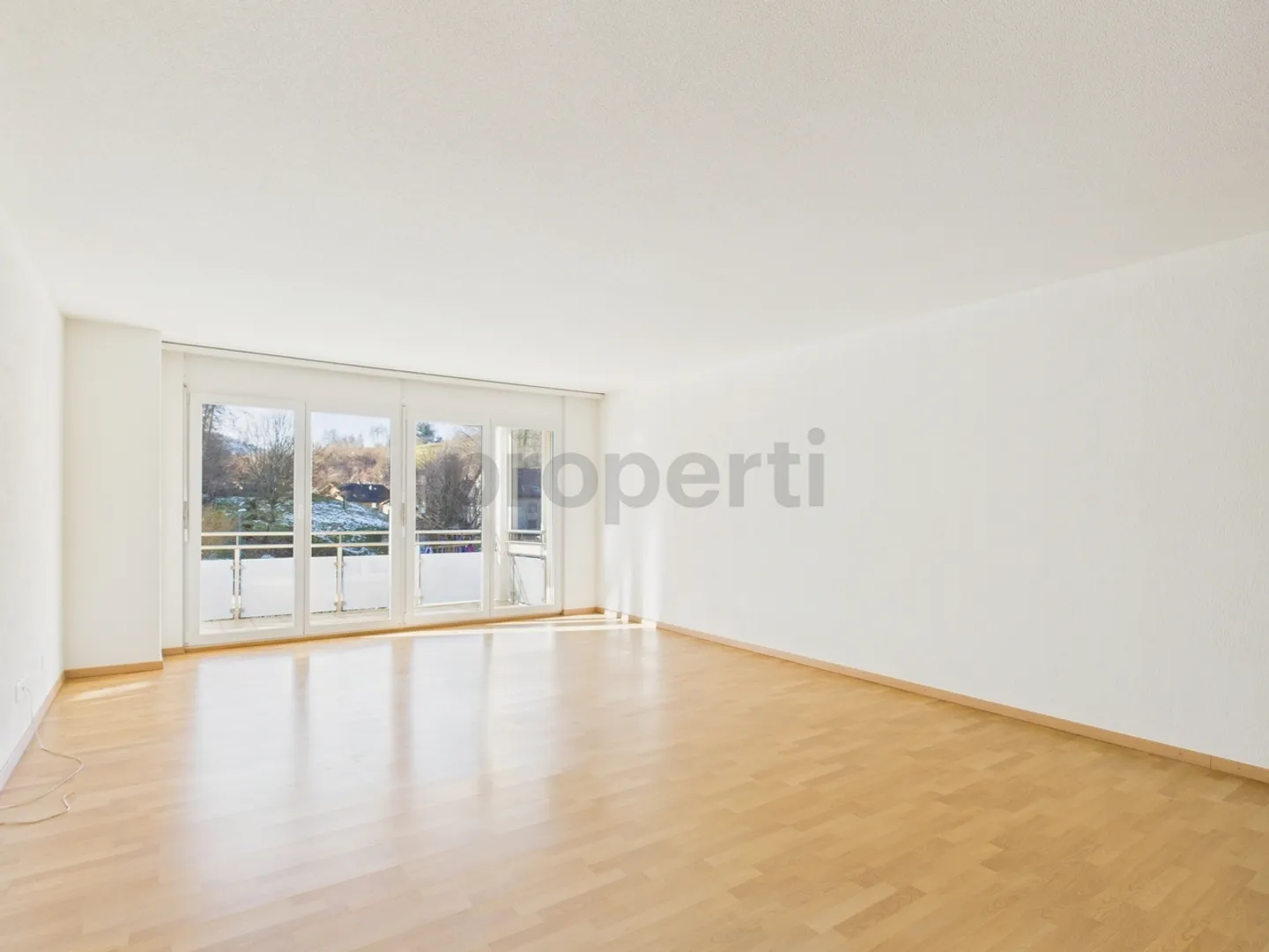 Bright 4.5-room apartment with balcony in Kollbrunn - Photo 1 of 10