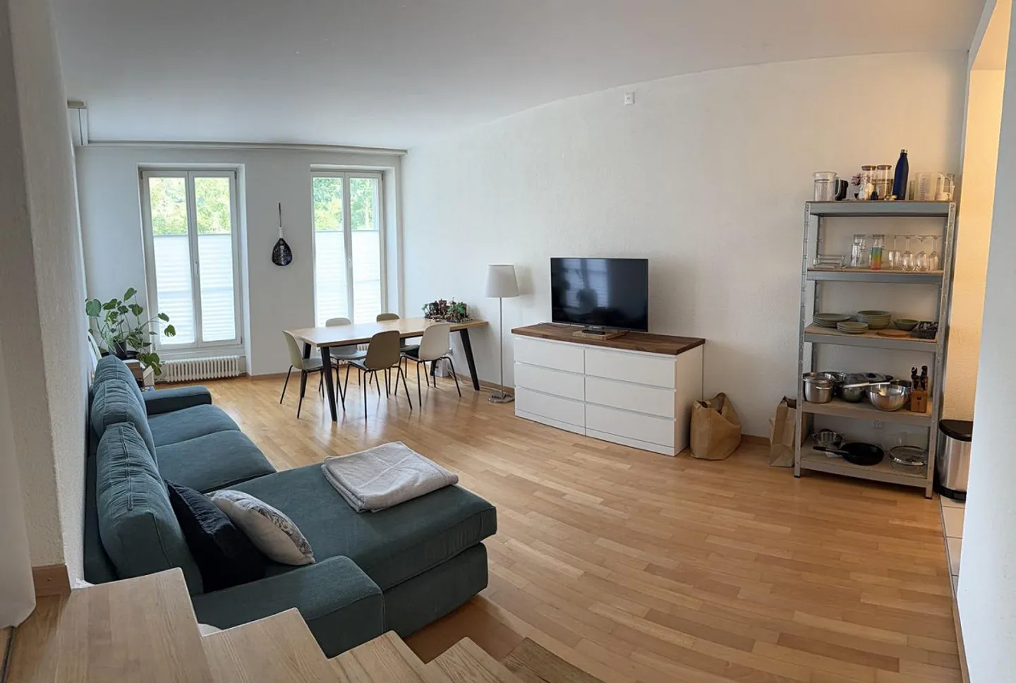 Appartement lumineux dans la vieille ville avec de grandes chambres - Photo 1 sur 7