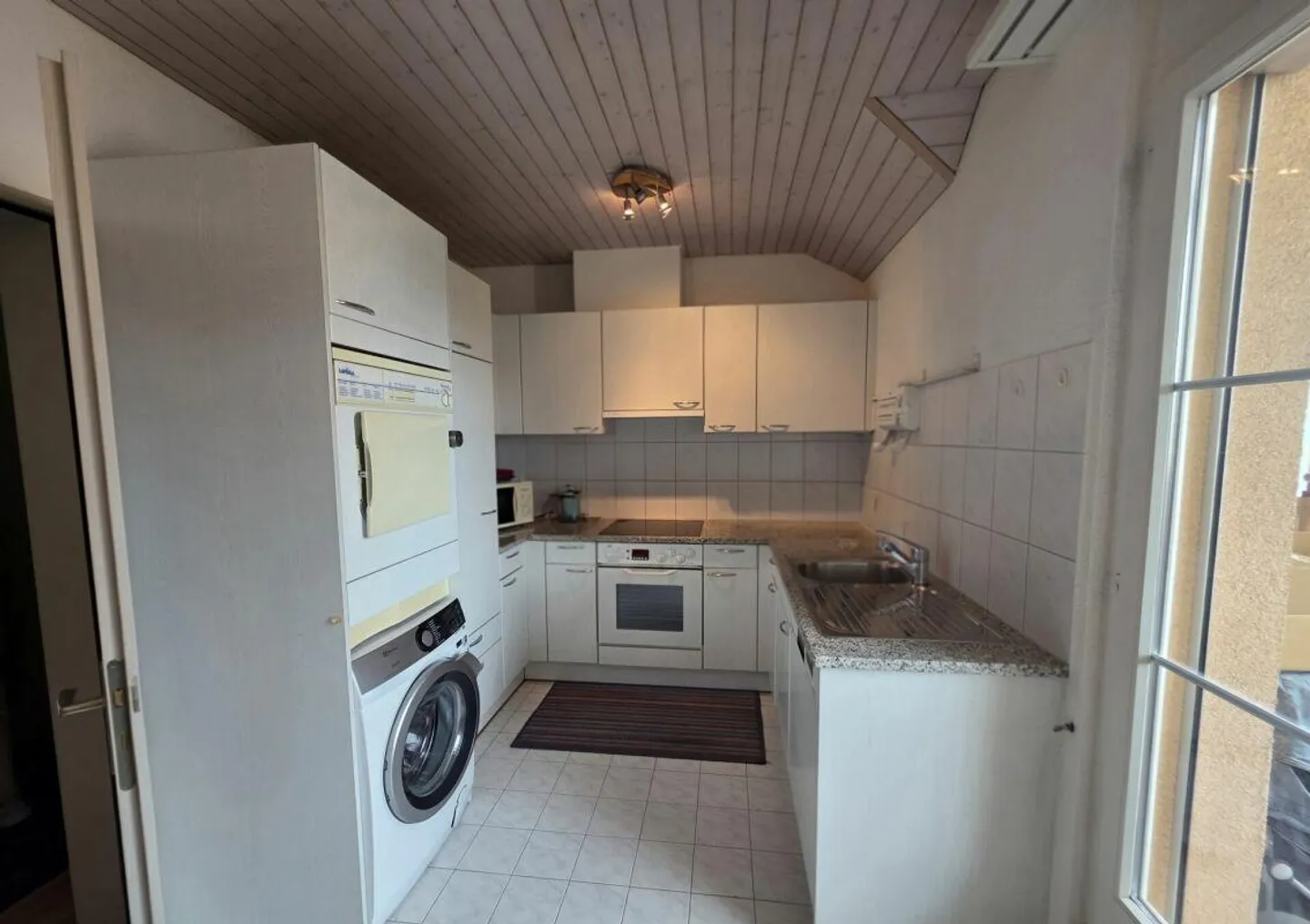 Grosszügige 3.5-Zimmer Wohnung - Foto 8 von 17