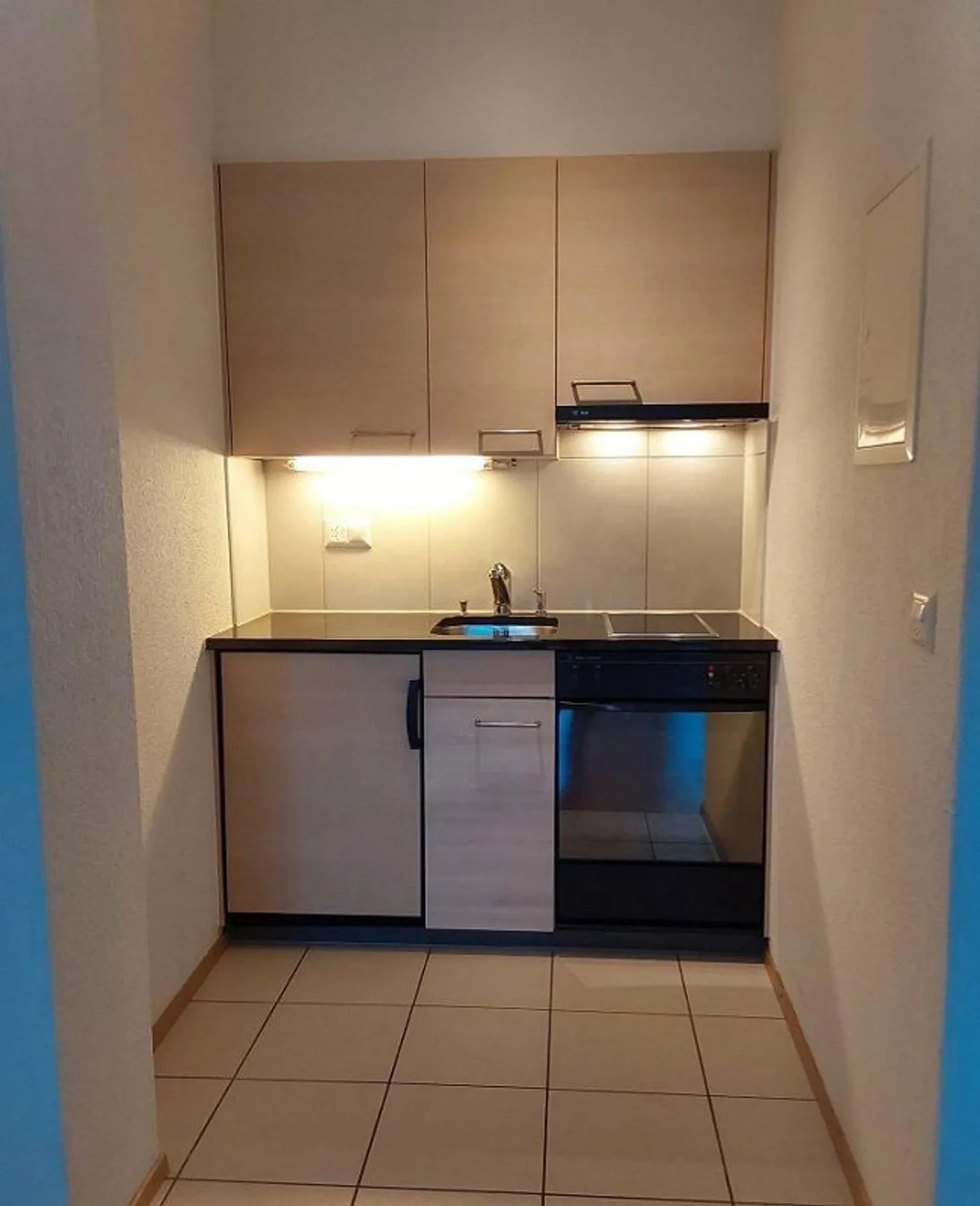 Appartement lumineux dans la vieille ville avec de grandes chambres - Photo 3 sur 7