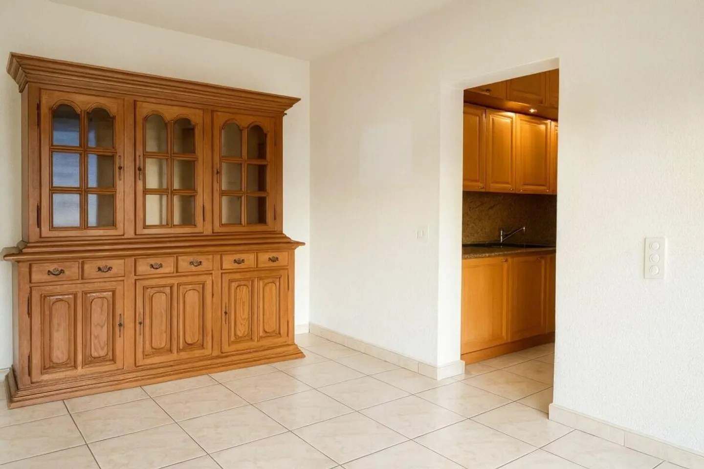 Penthouse apartment with balcony - Photo 6 of 14