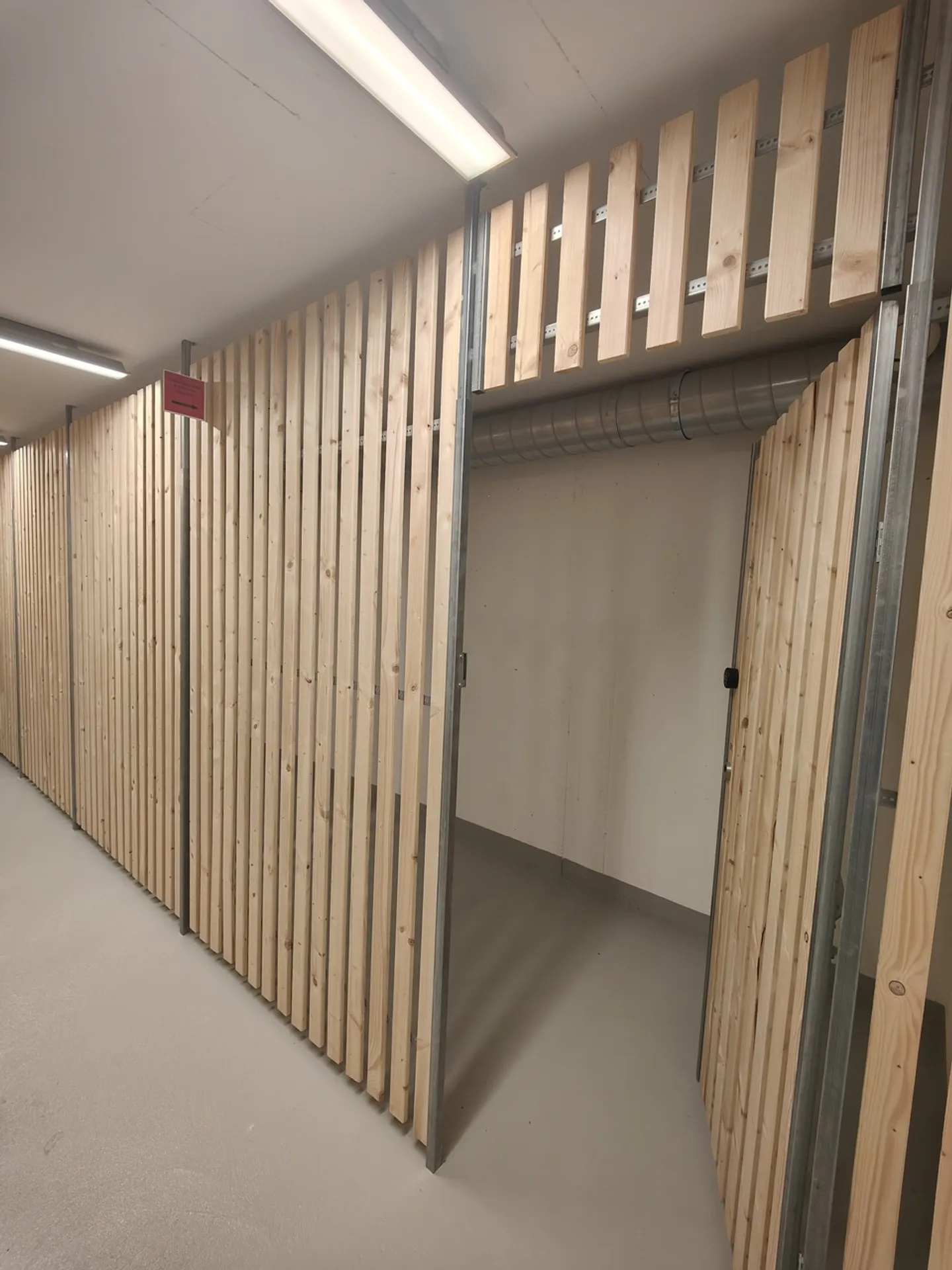 Magazzino 9,8 m2 in affitto a Zurigo Oerlikon (DISPONIBILE DA AGOSTO 2026) - Foto 2 di 9
