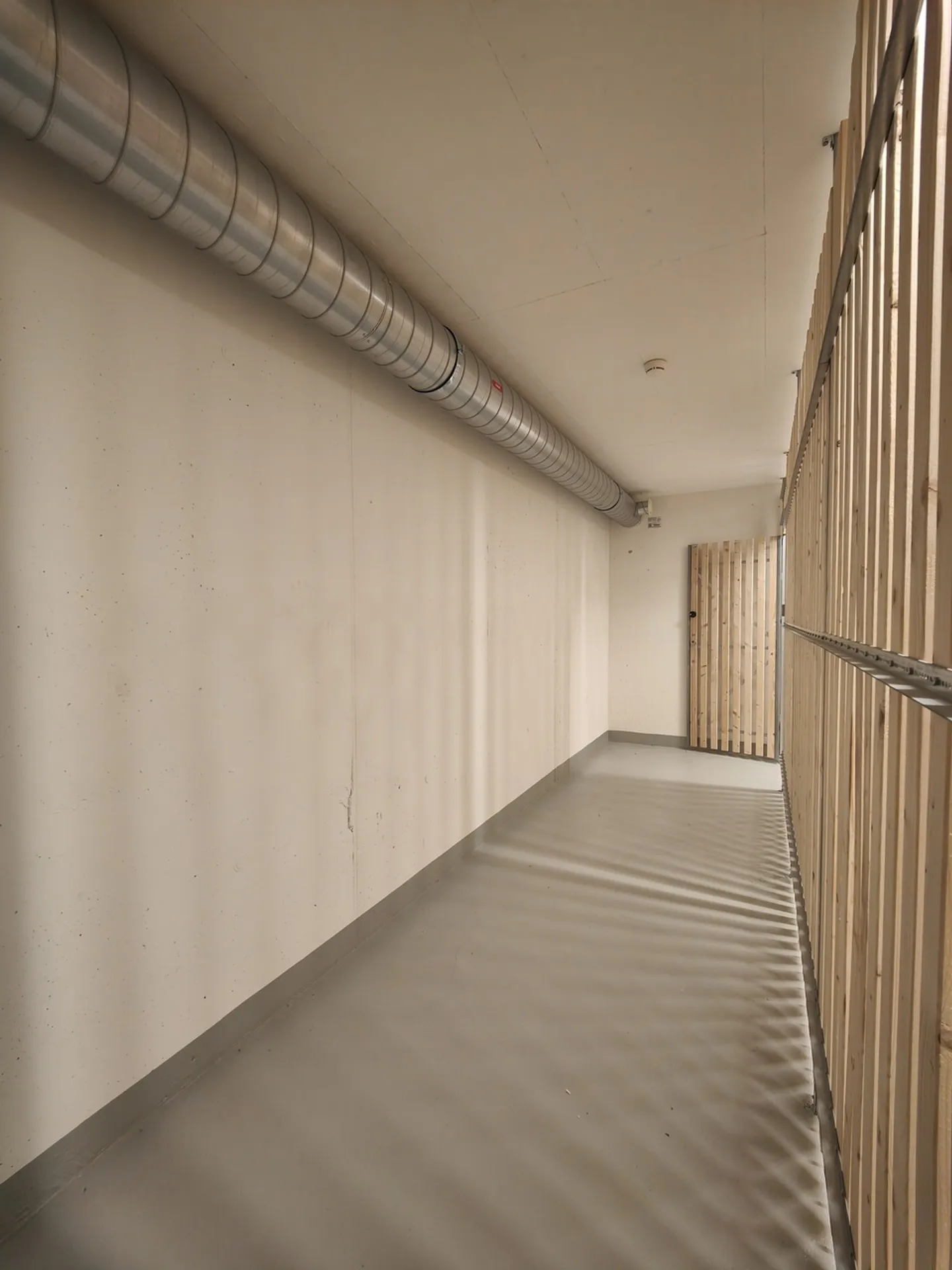 Magazzino 9,8 m2 in affitto a Zurigo Oerlikon (DISPONIBILE DA AGOSTO 2026) - Foto 7 di 9