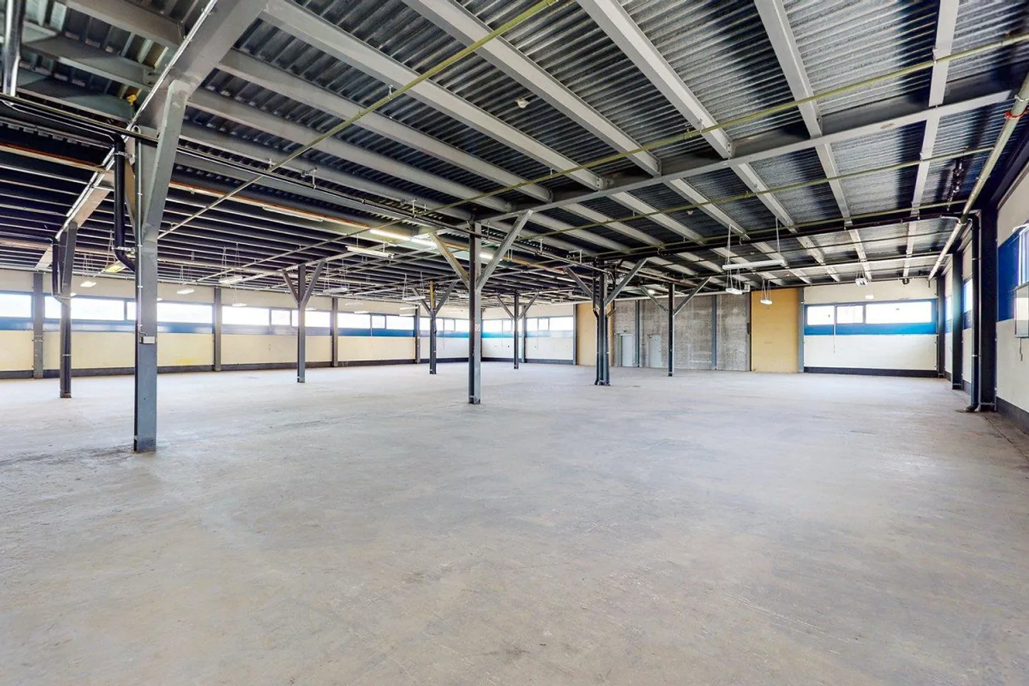 Your new warehouse with highway access? - Photo 6 of 7