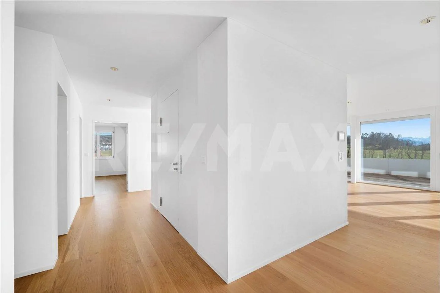 Appartement Attique Luxueux - Photo 5 sur 12