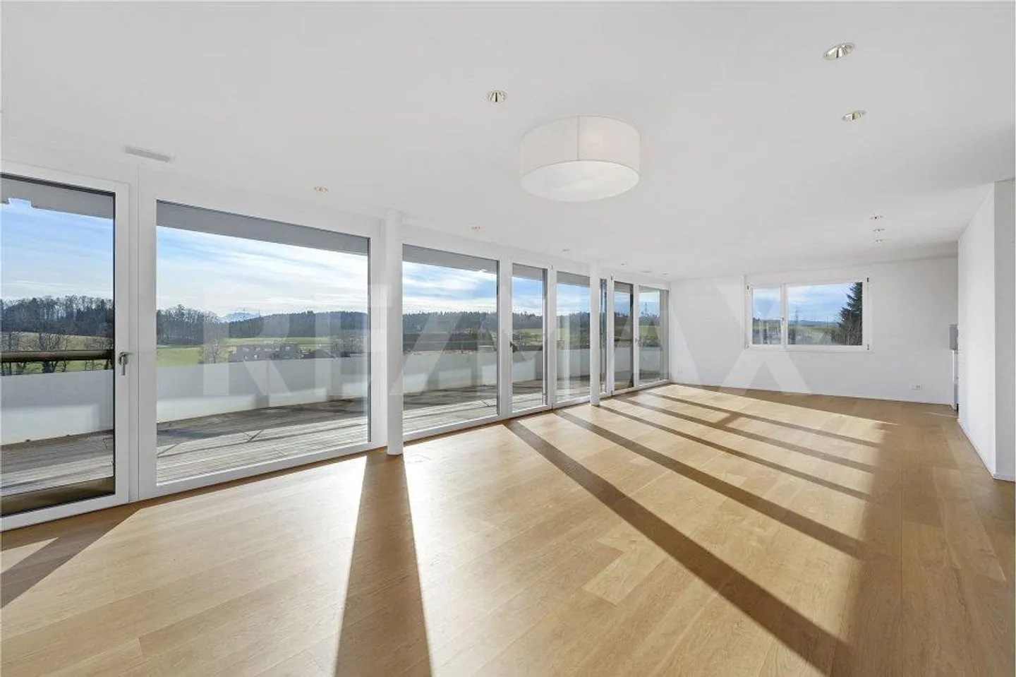 Appartement Attique Luxueux - Photo 7 sur 12