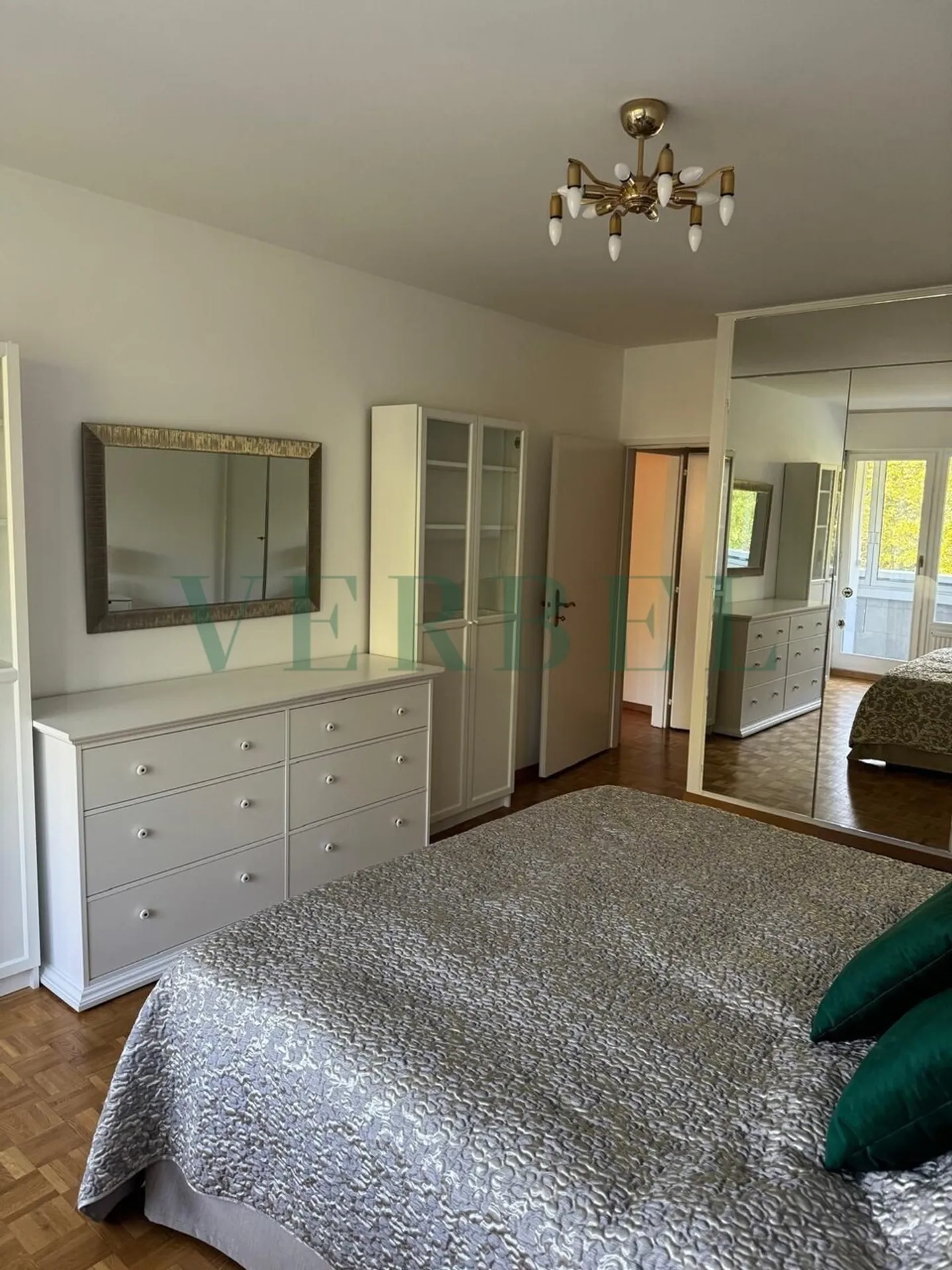Möblierte 4-Zimmer-Wohnung zu vermieten - Foto 3 von 10