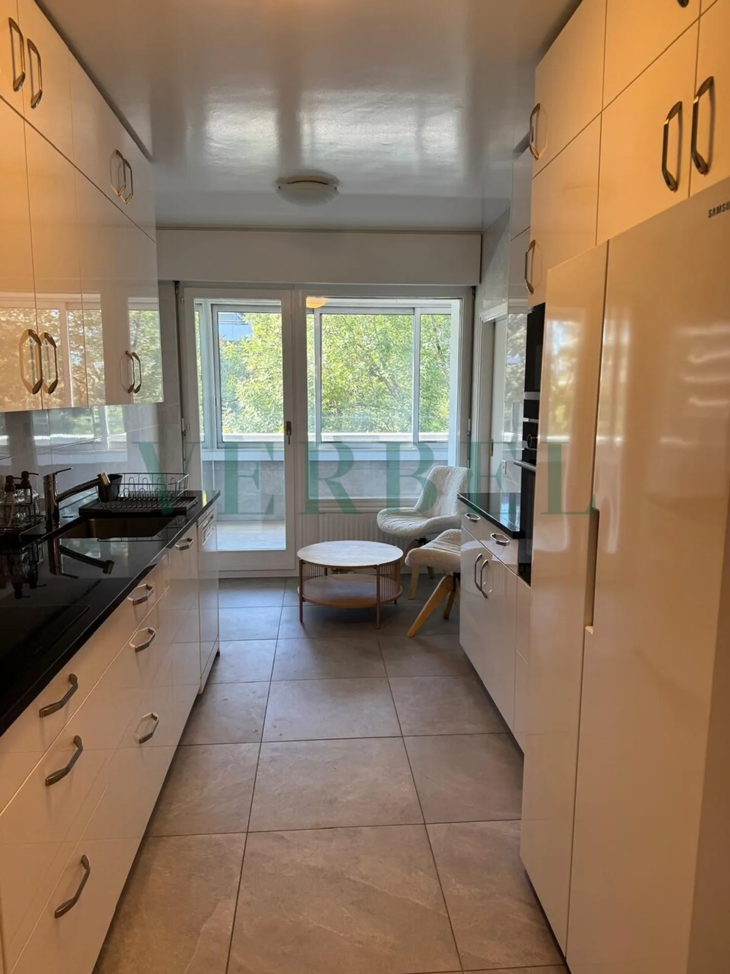Möblierte 4-Zimmer-Wohnung zu vermieten - Foto 8 von 10