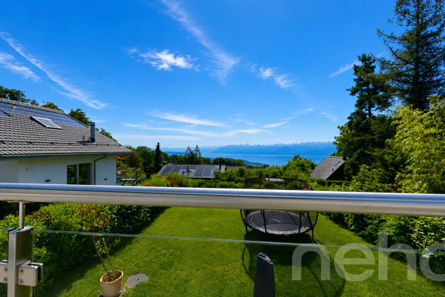 Casa con vista lago e montagne ? 4,5 stanze, giardino e esposizione a sud - Foto 2 di 13